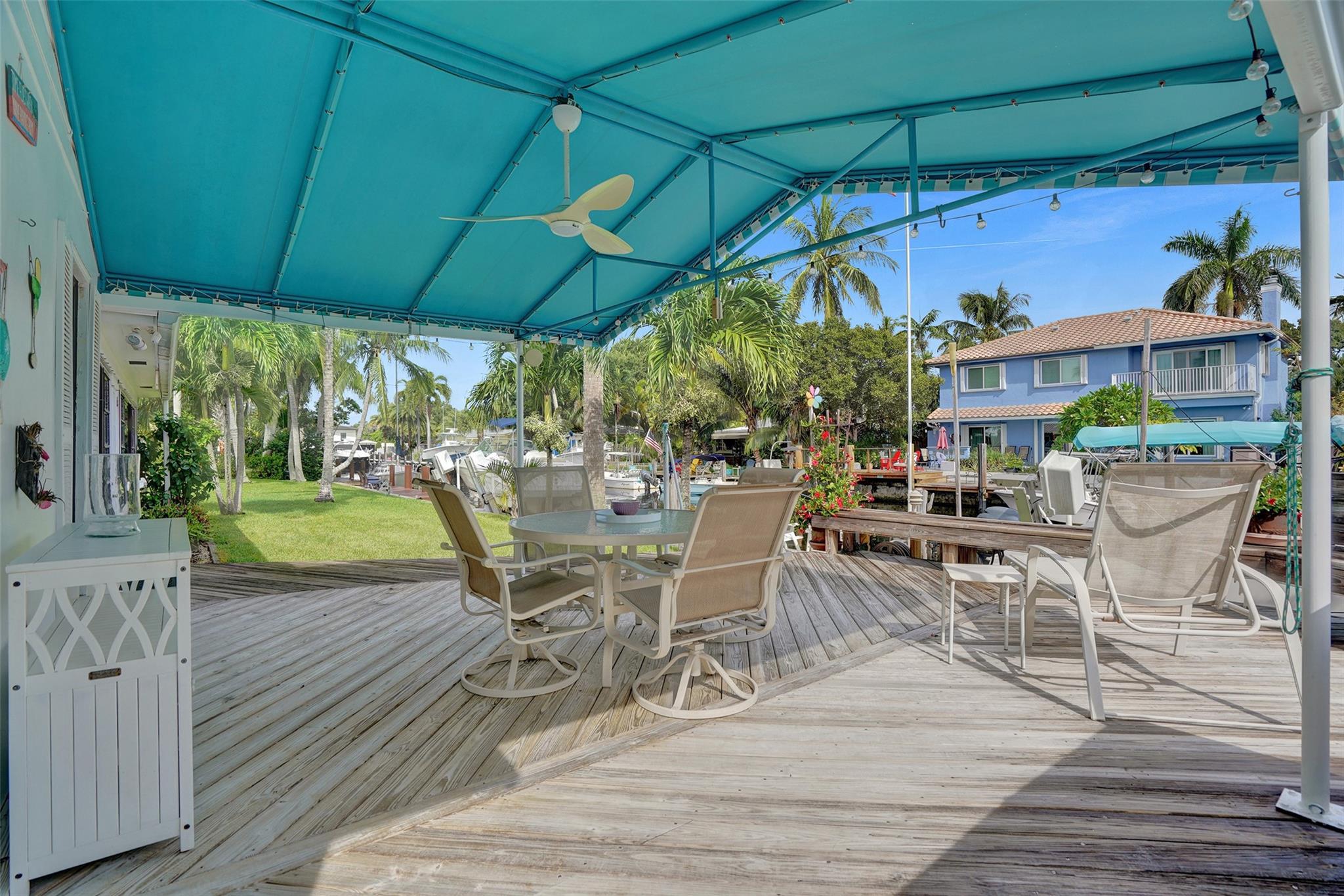 1321 Mango Isle