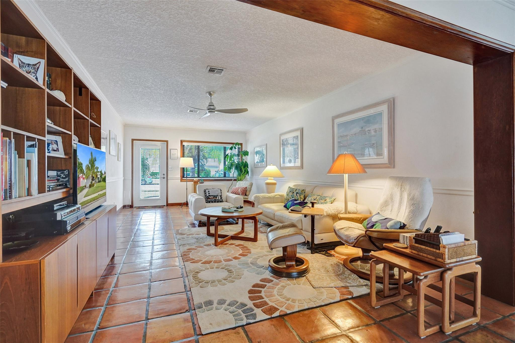 1321 Mango Isle