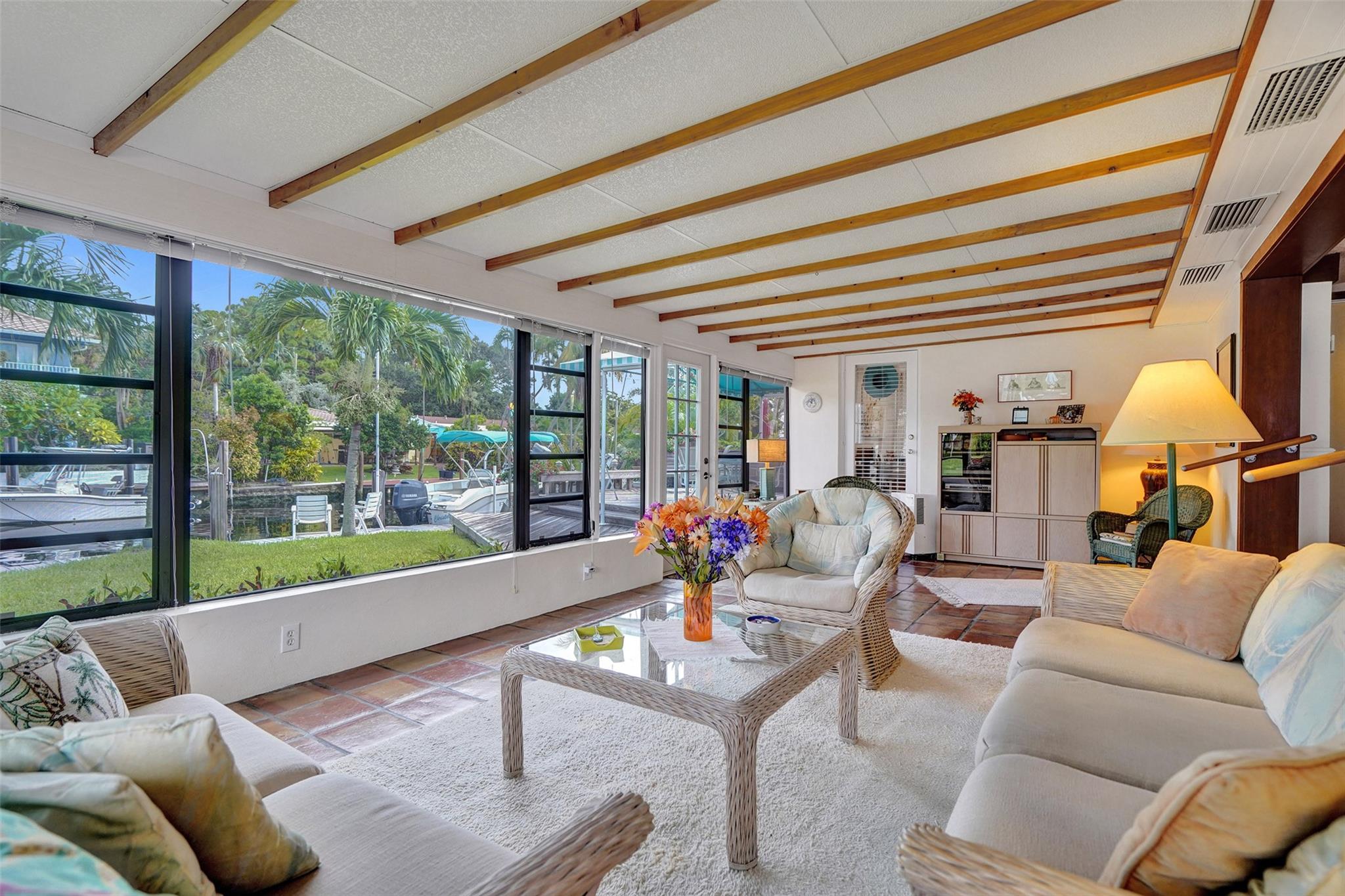 1321 Mango Isle