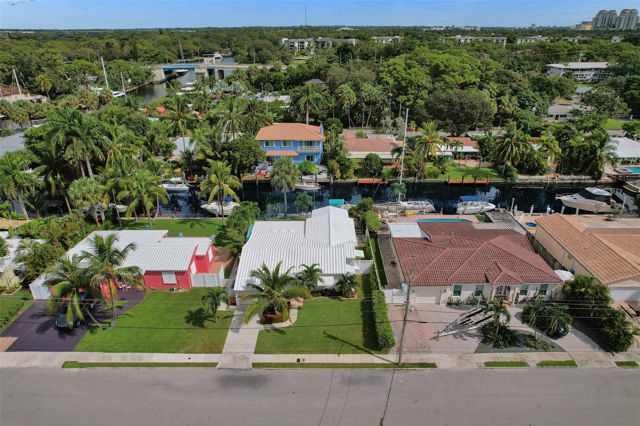 1321 Mango Isle