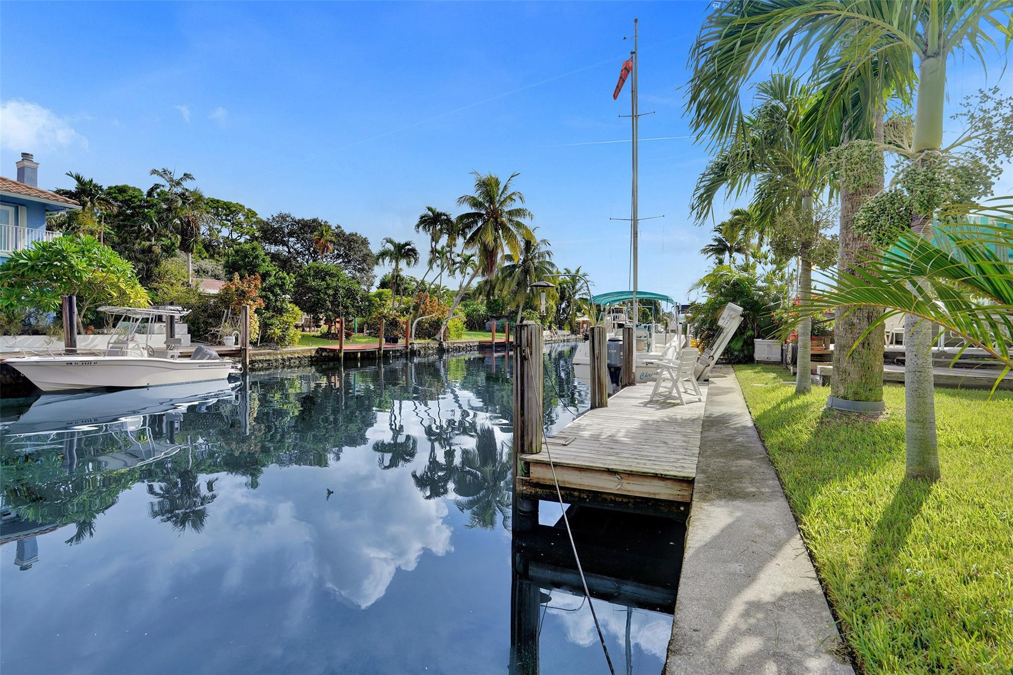 1321 Mango Isle