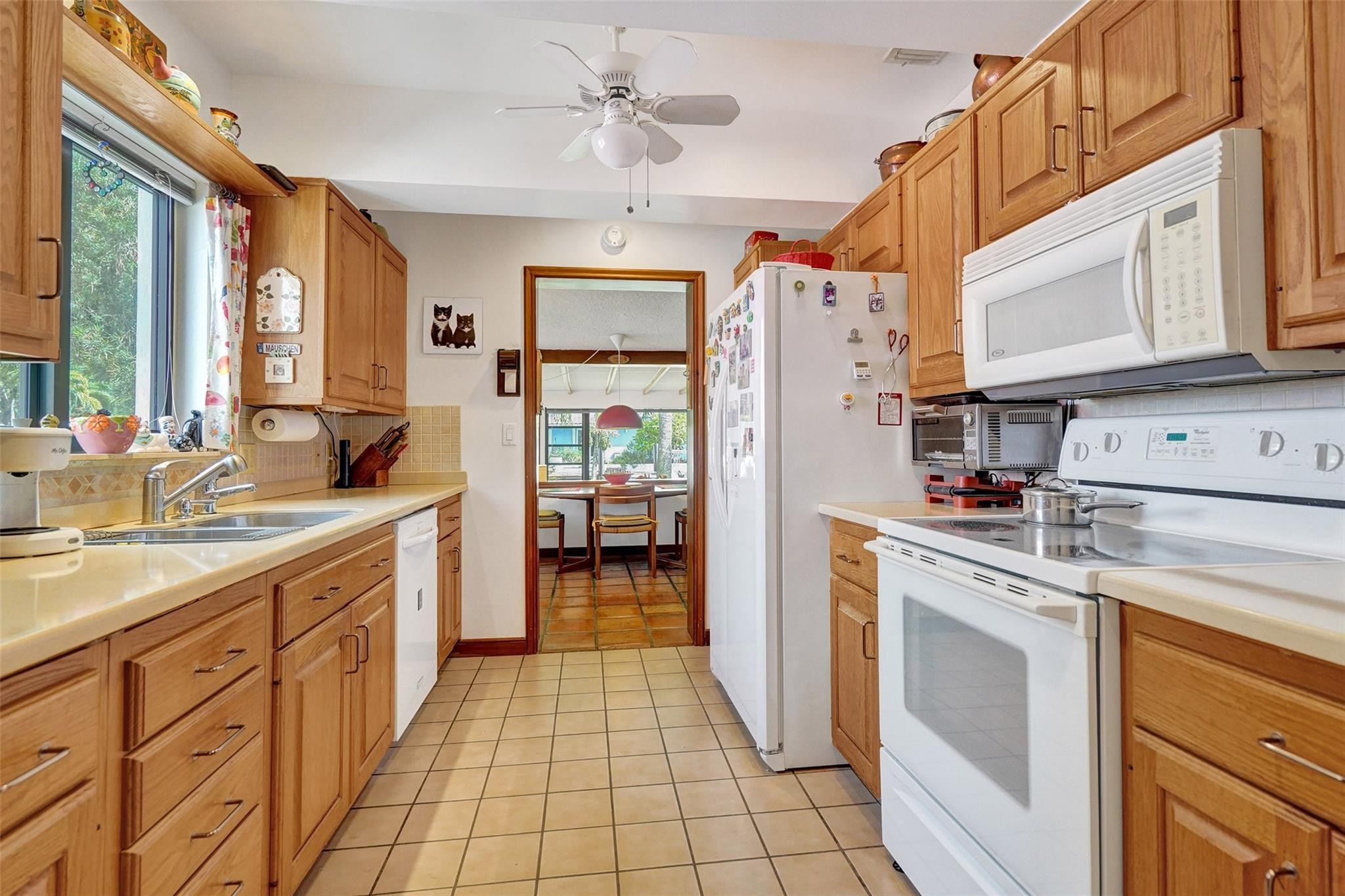1321 Mango Isle