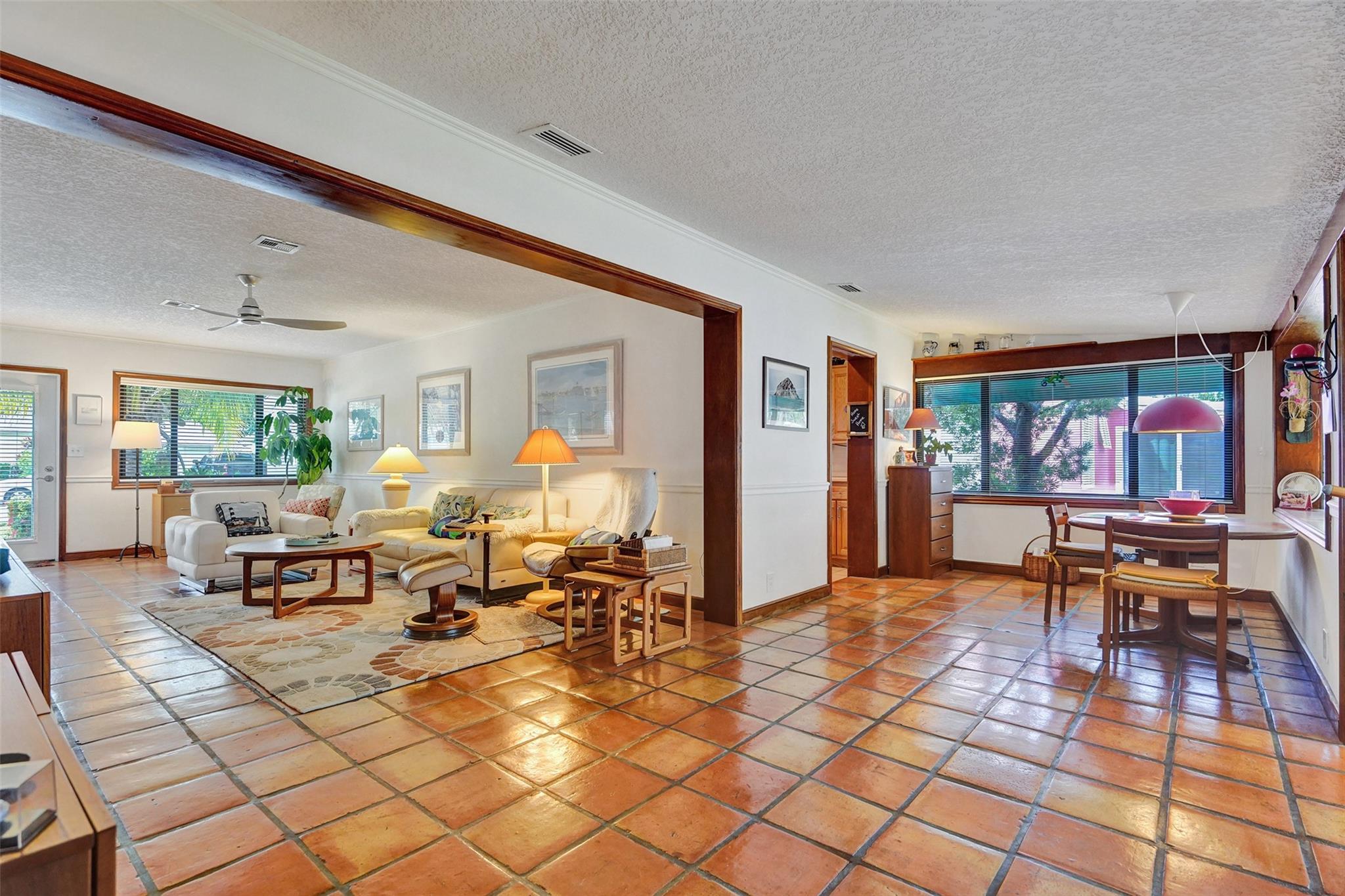 1321 Mango Isle
