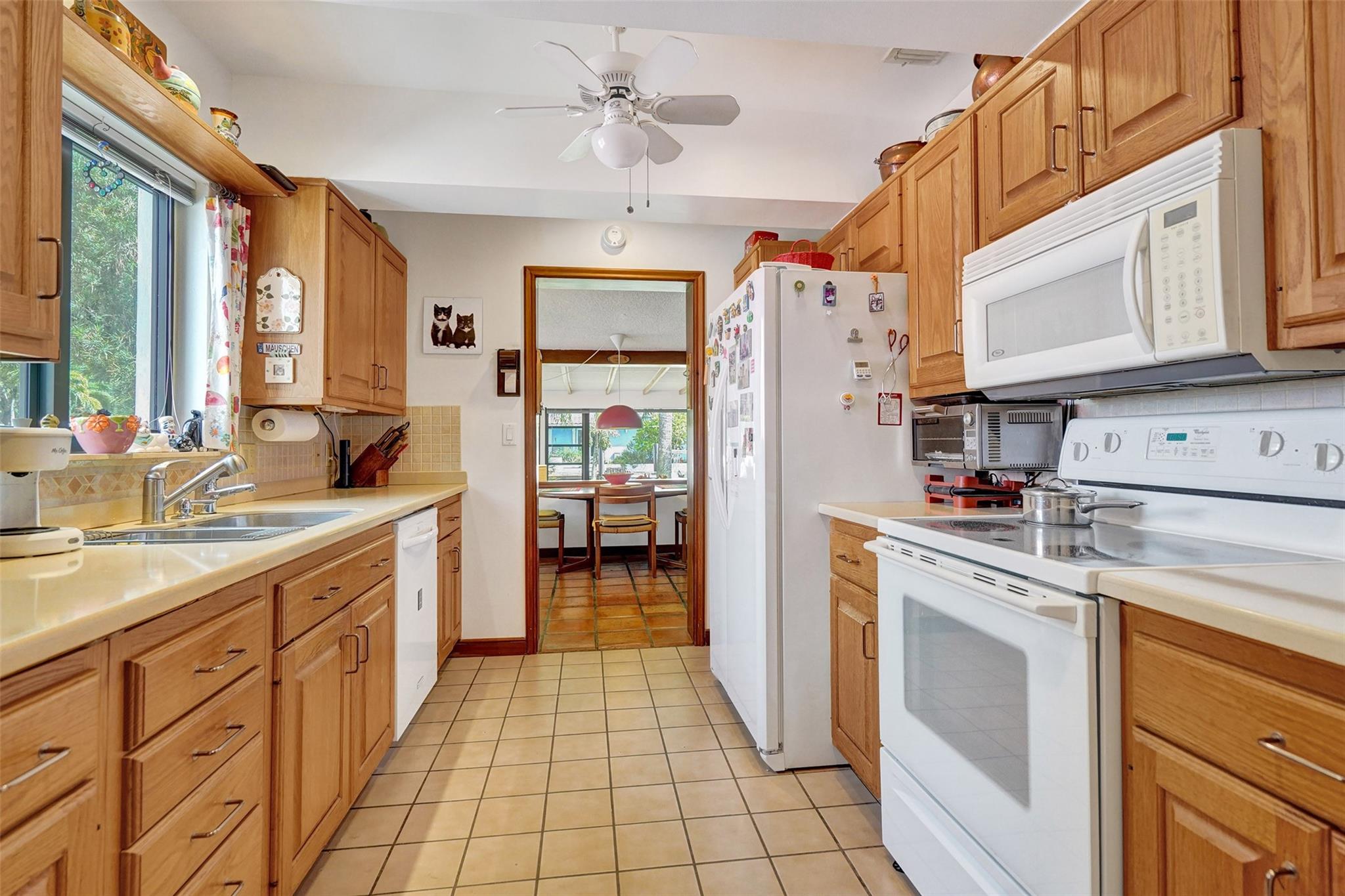 1321 Mango Isle