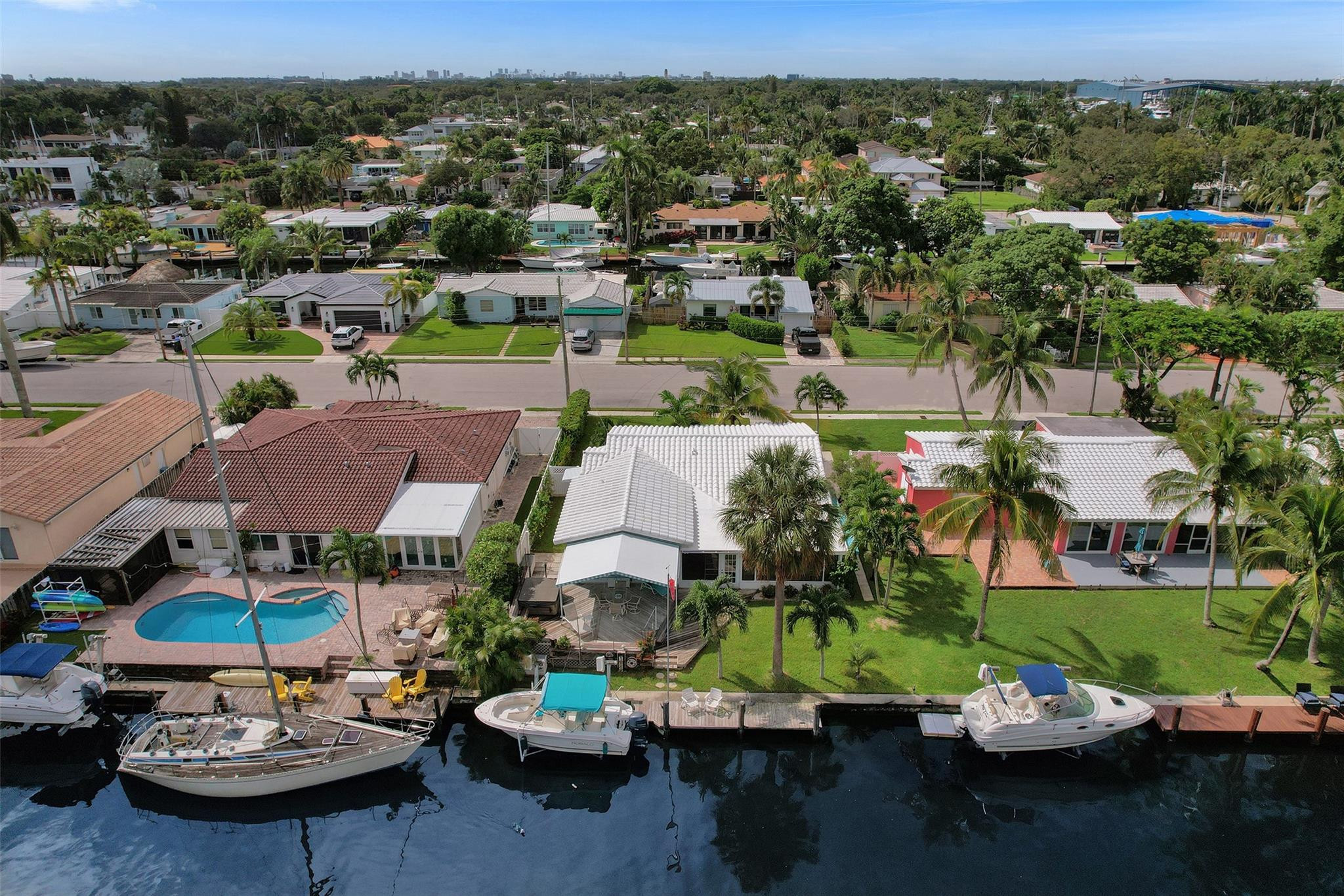 1321 Mango Isle