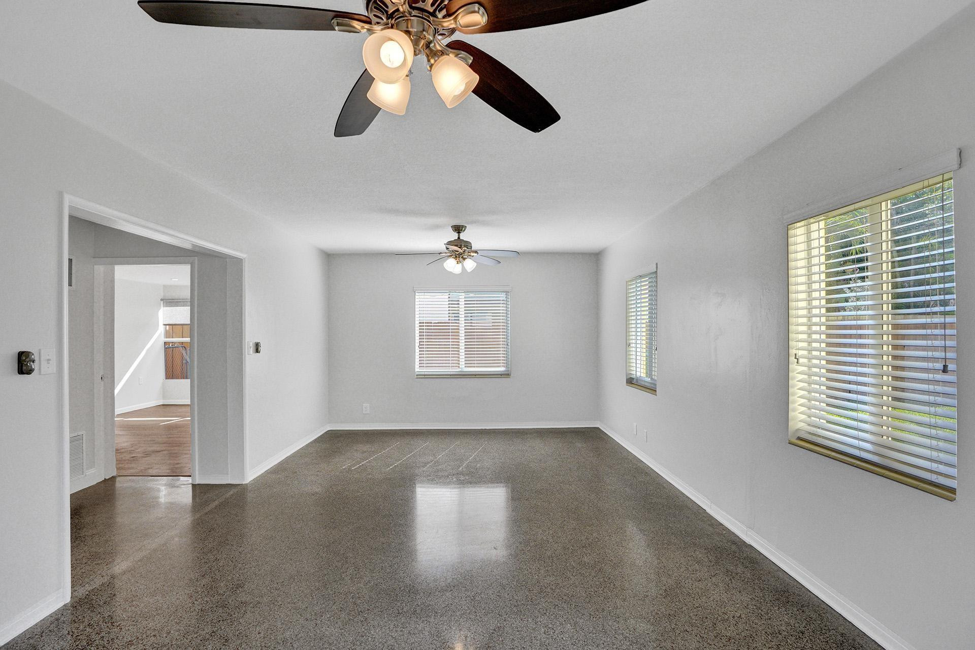 1617 NE 17th Ter