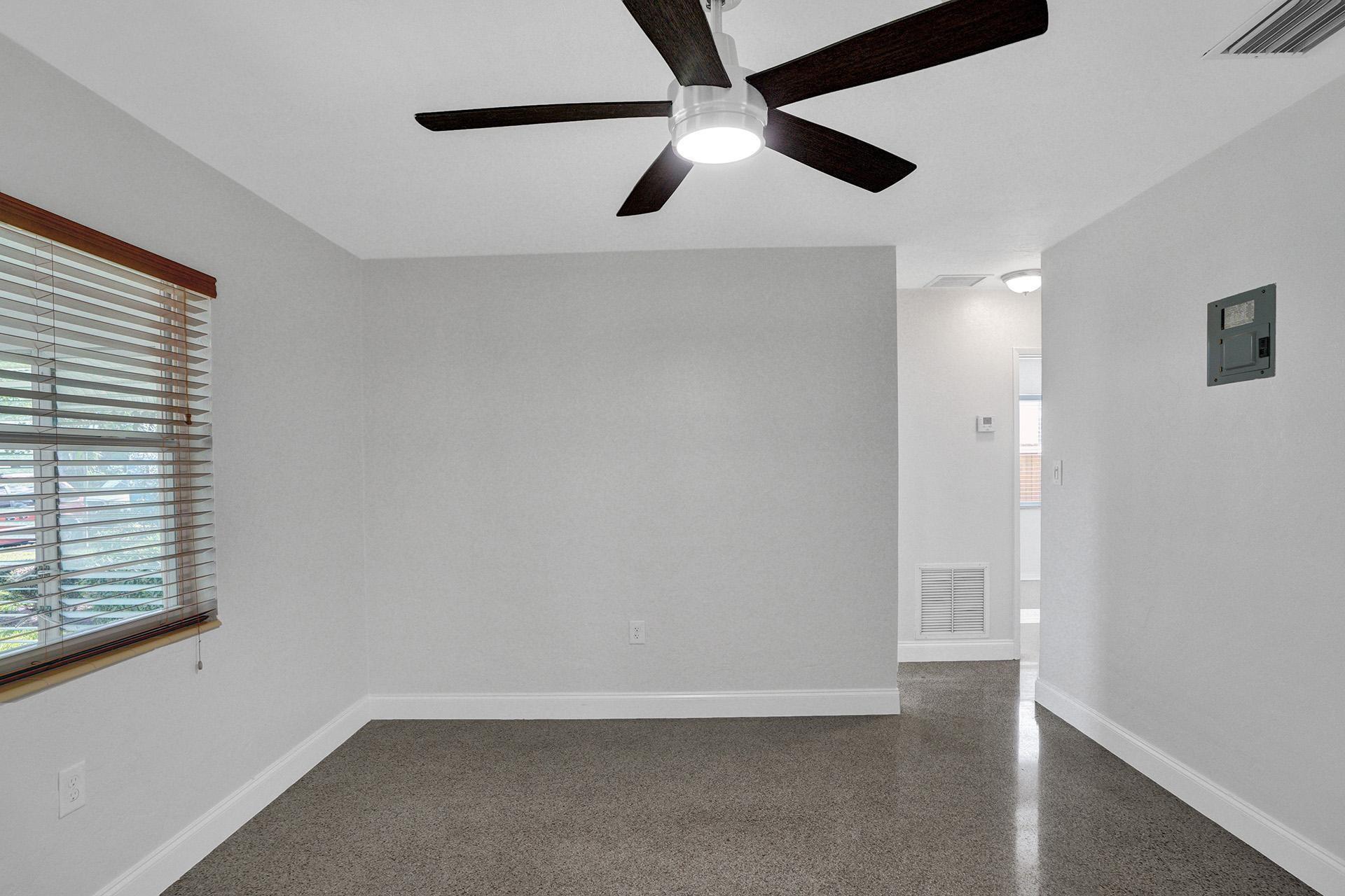 1617 NE 17th Ter