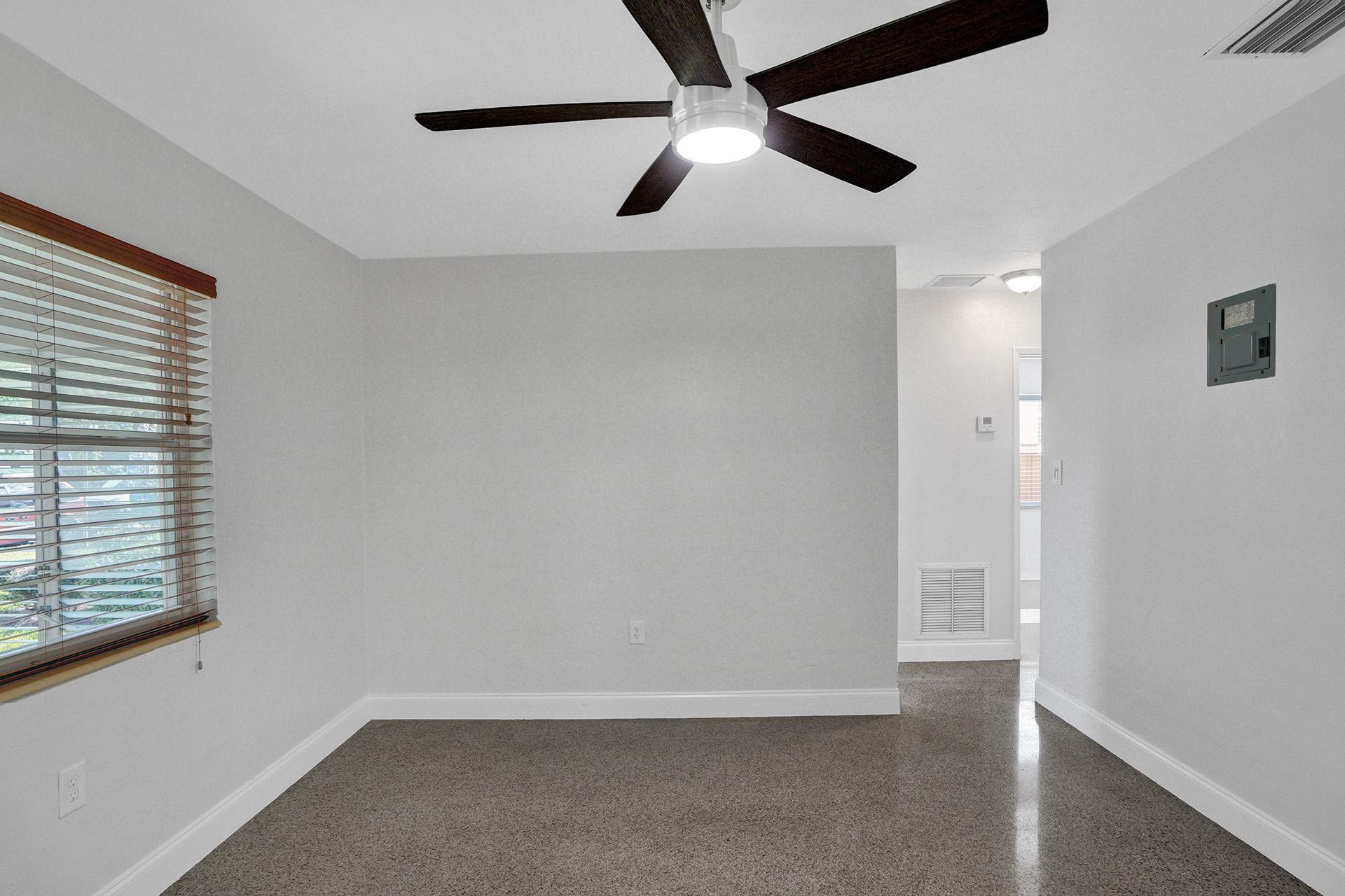 1617 NE 17th Ter