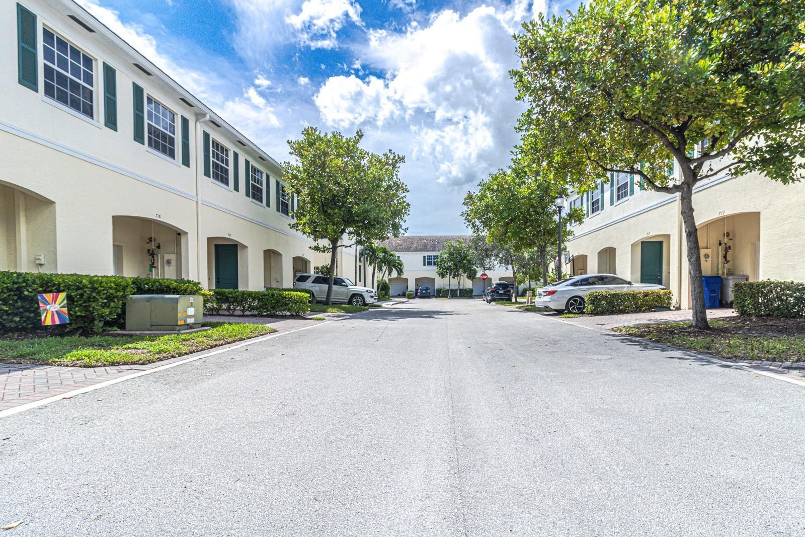 713 SW 2 Terr