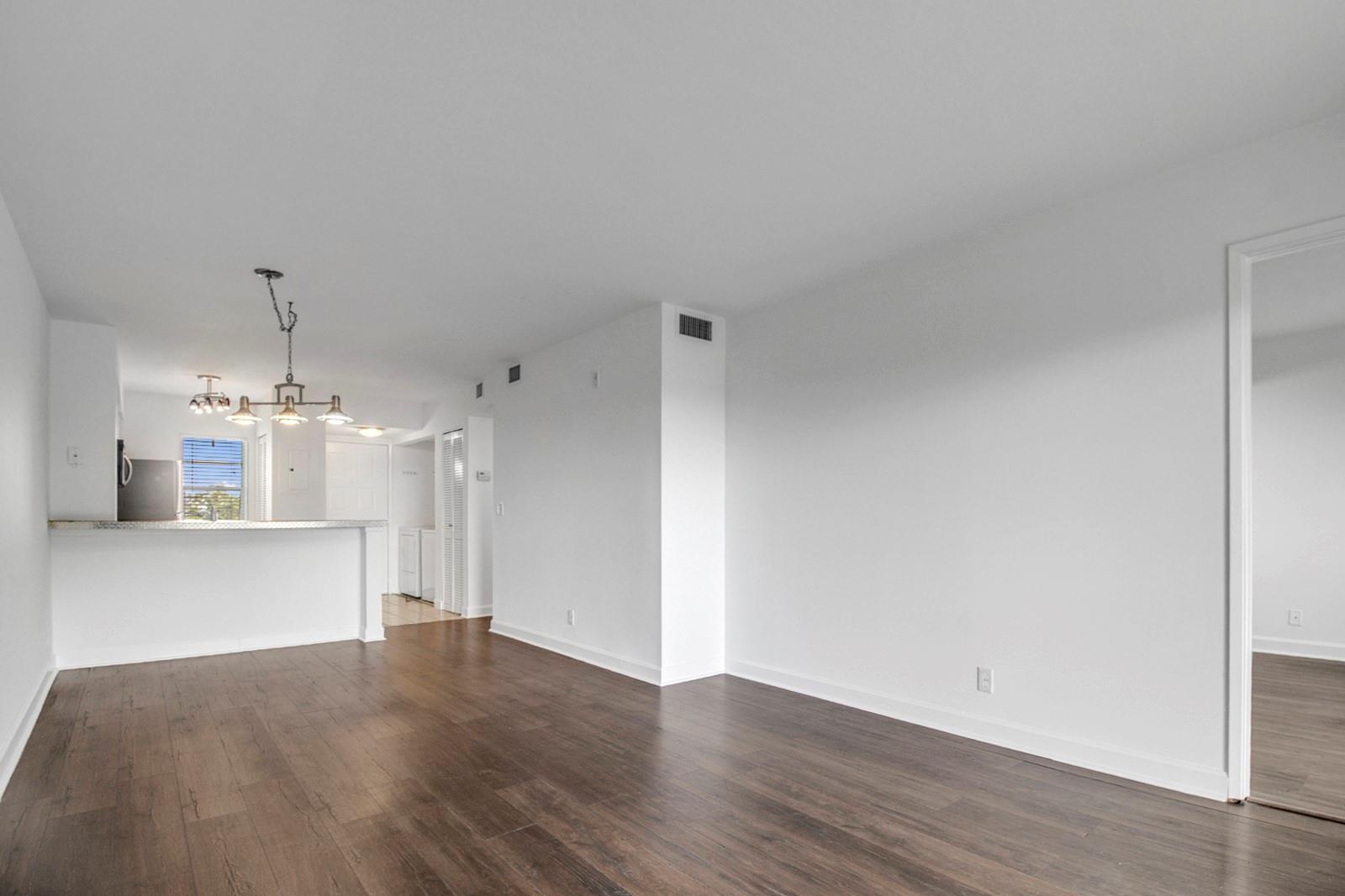 2230 N Cypress Bend Dr 504