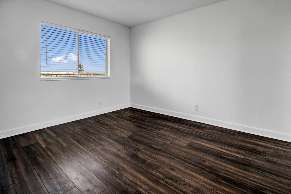 2230 N Cypress Bend Dr 504