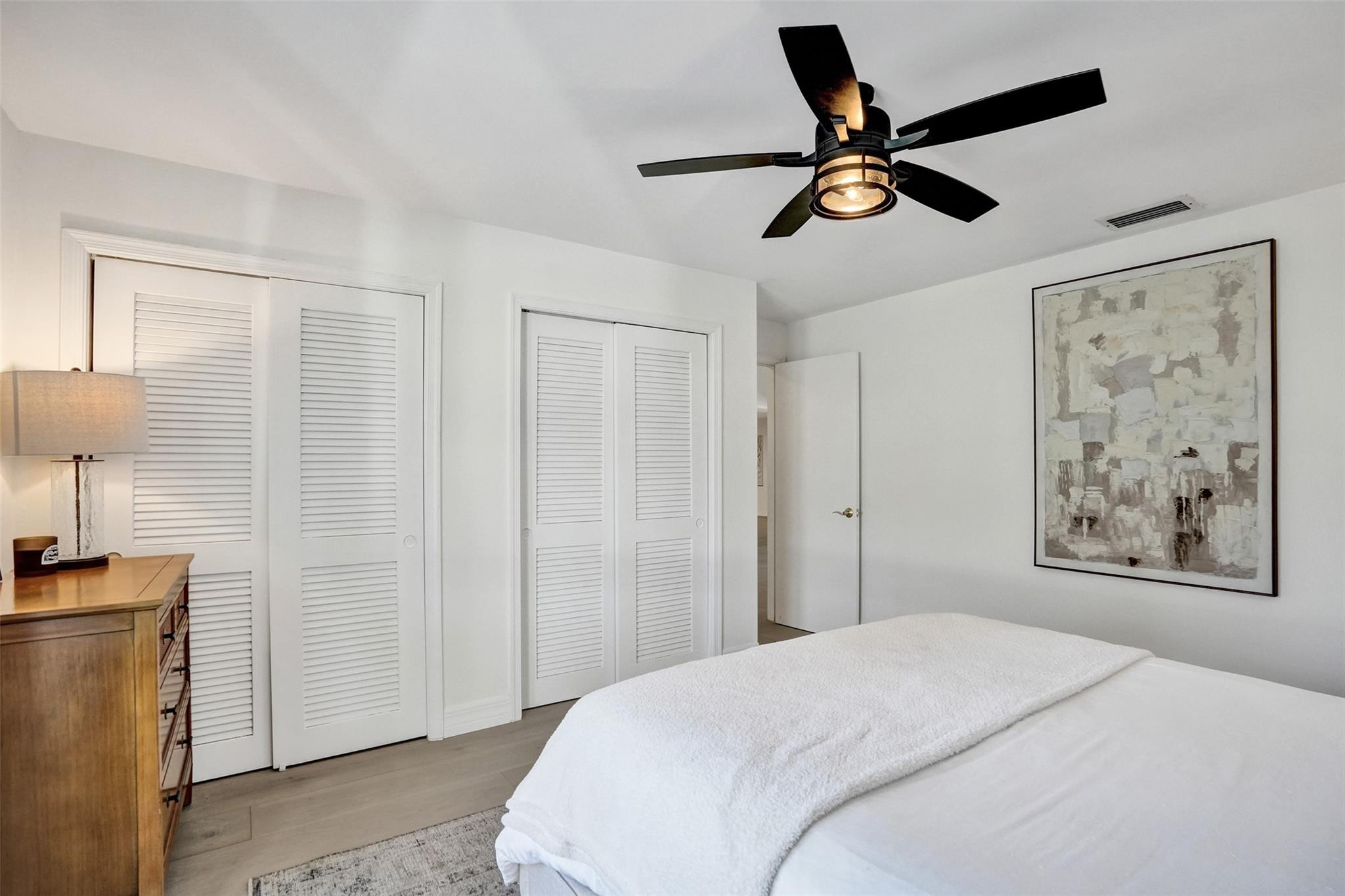 614 W Lakewoode Circle