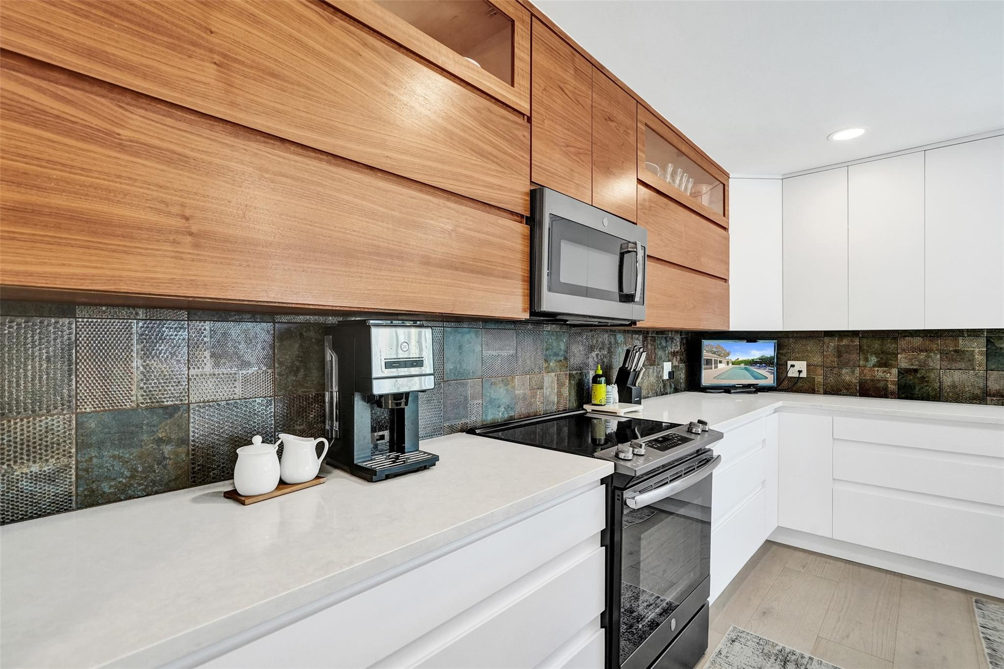 614 W Lakewoode Circle