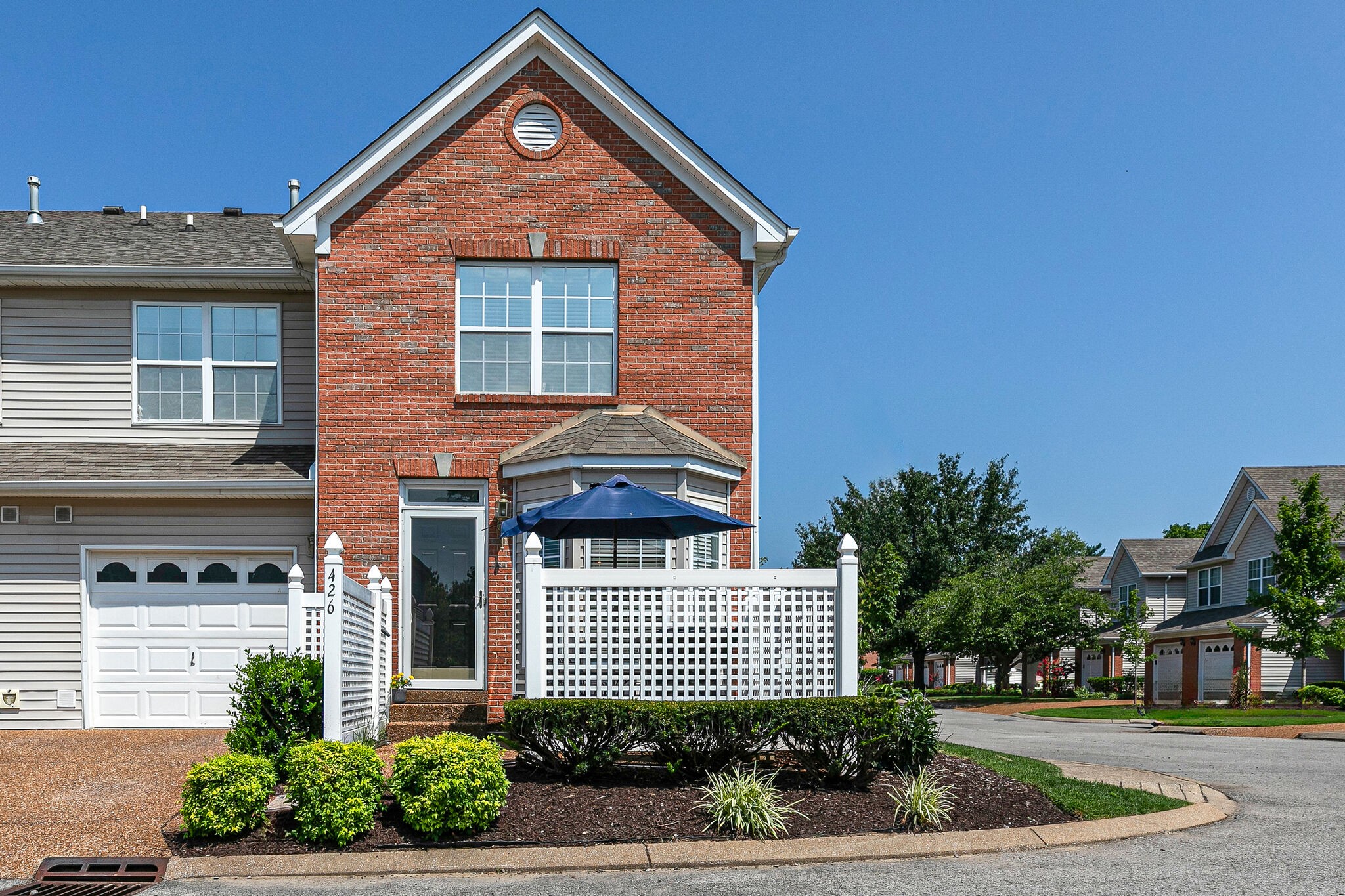 426 Compton Ln