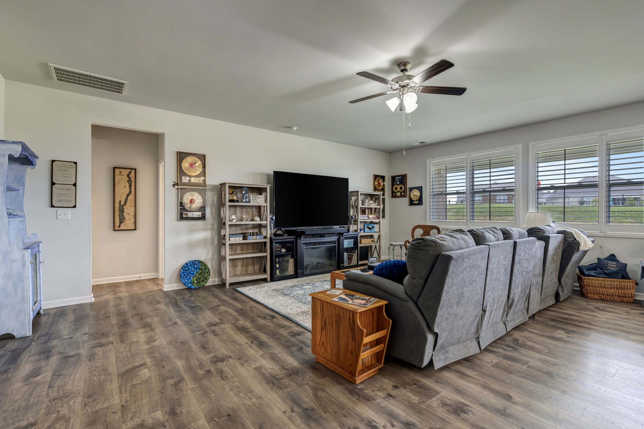 1414 Marigold Dr