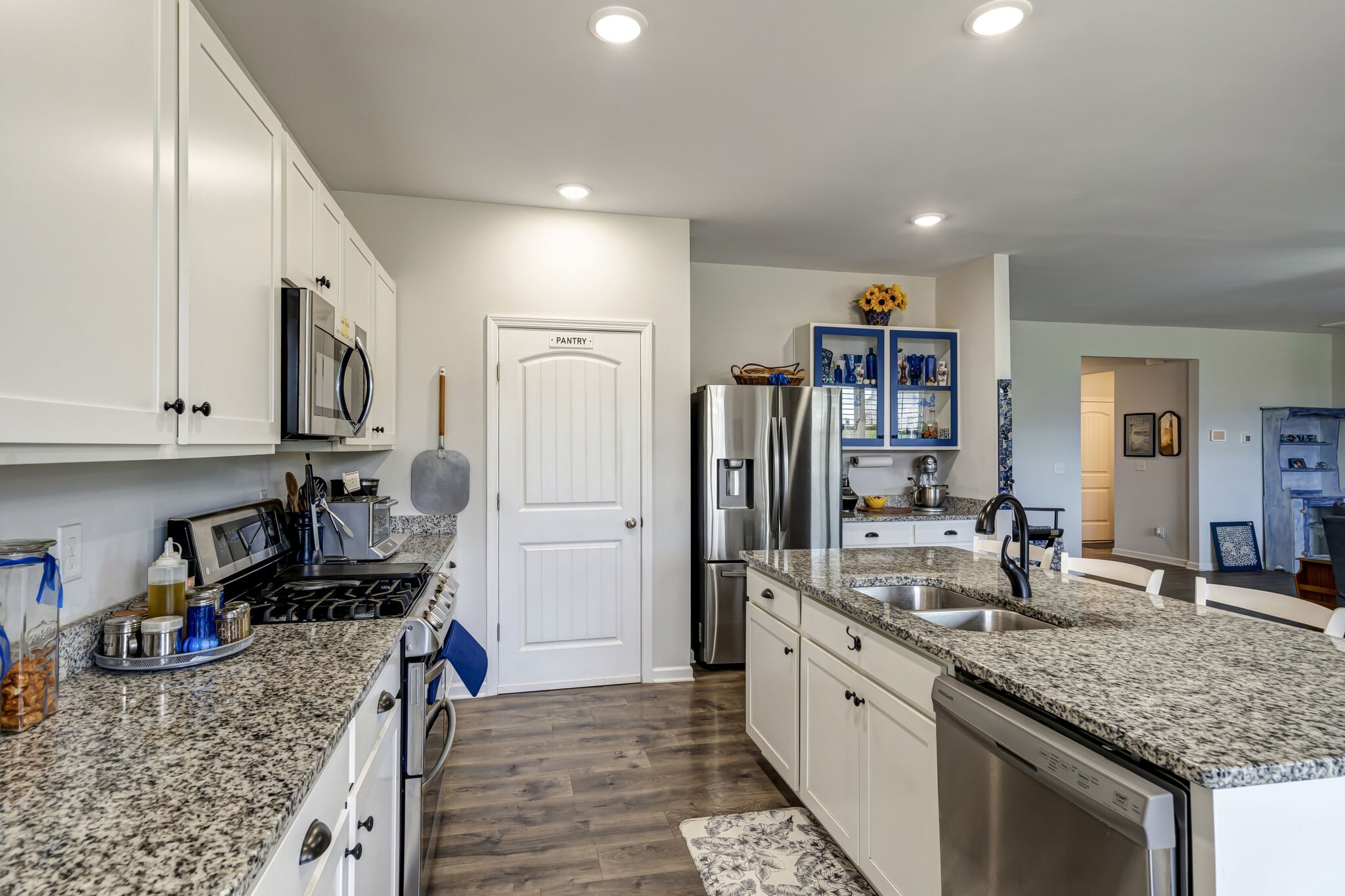 1414 Marigold Dr