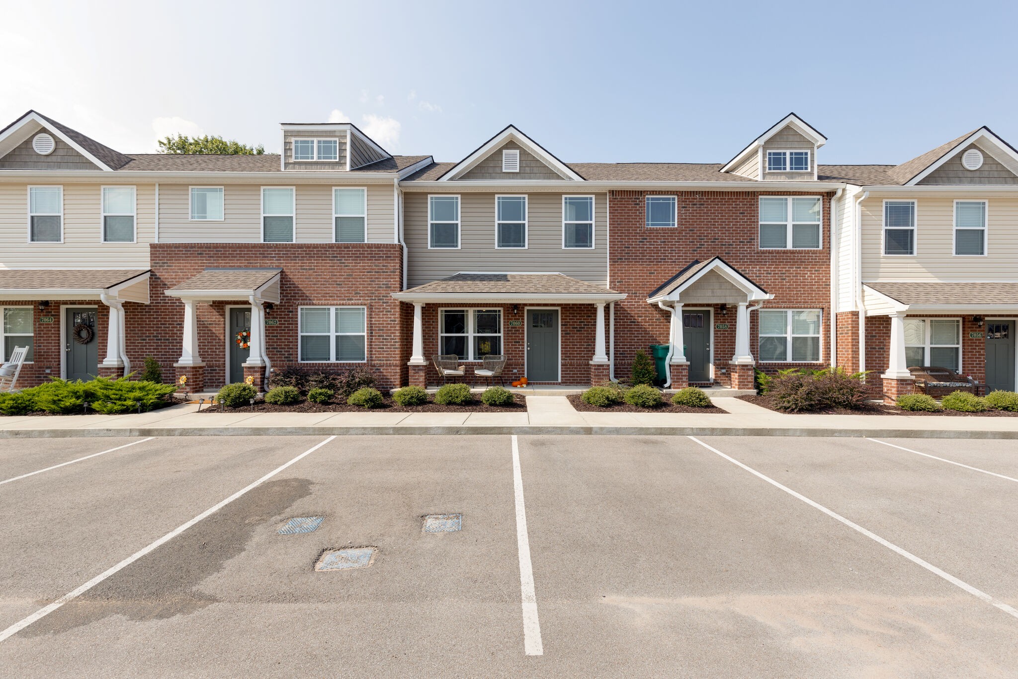 7060 Magnolia Crossing