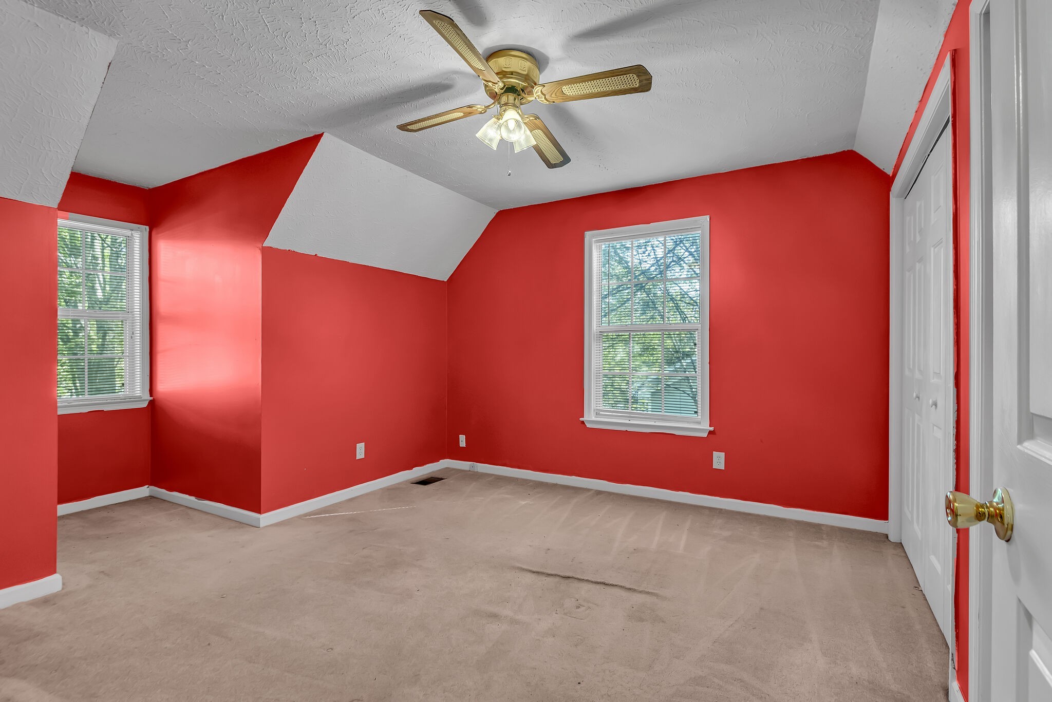127 Sweetgum Dr