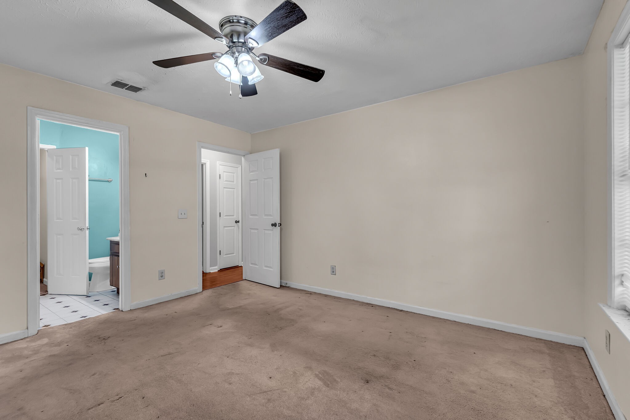 127 Sweetgum Dr