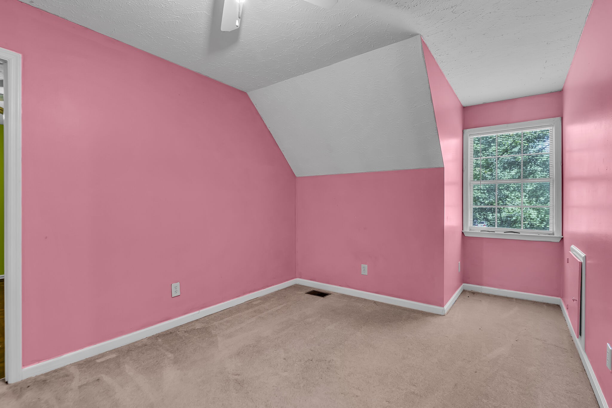 127 Sweetgum Dr