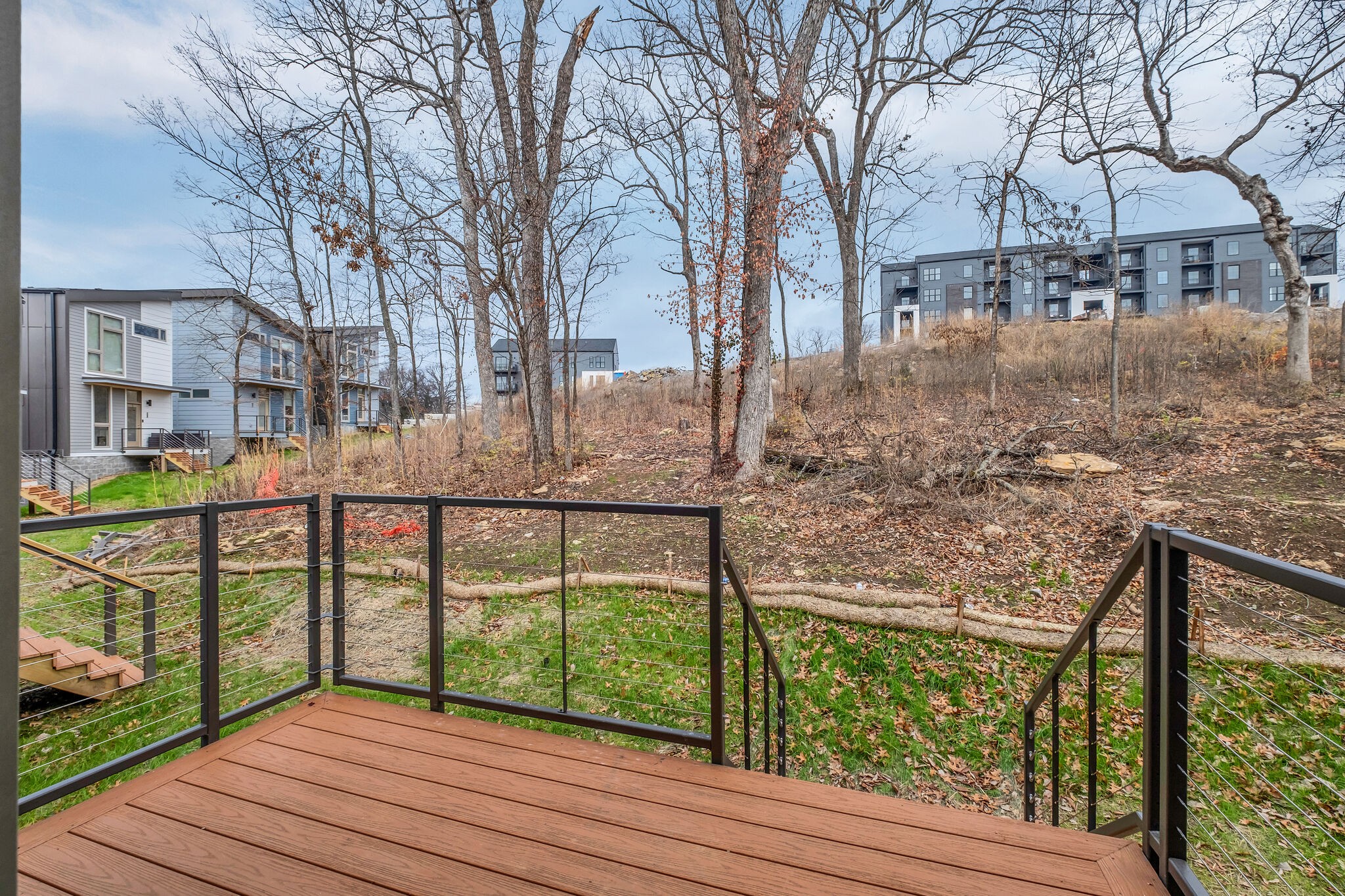 3064 Edwin Cir