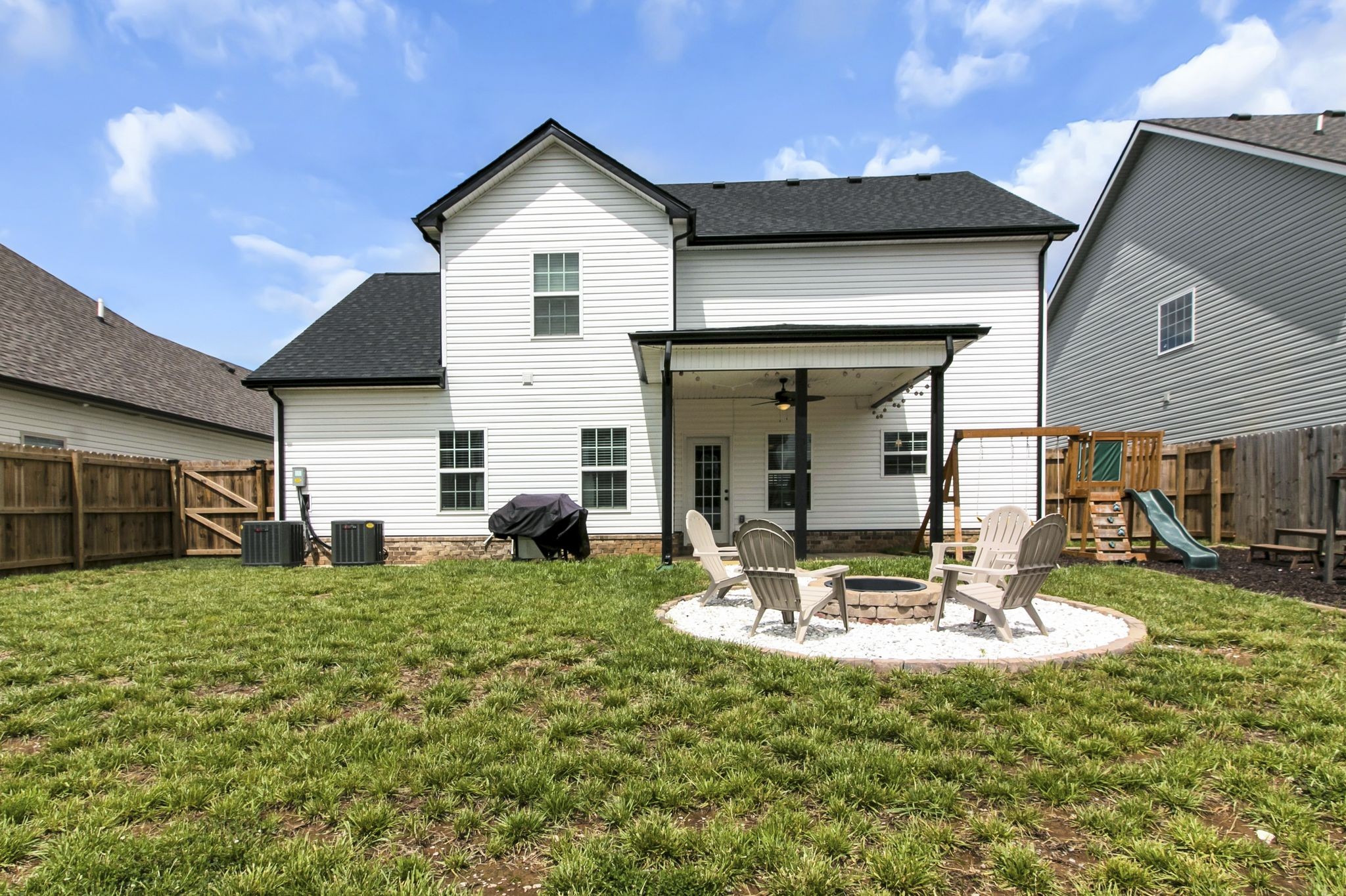 1637 Kestrel Dr