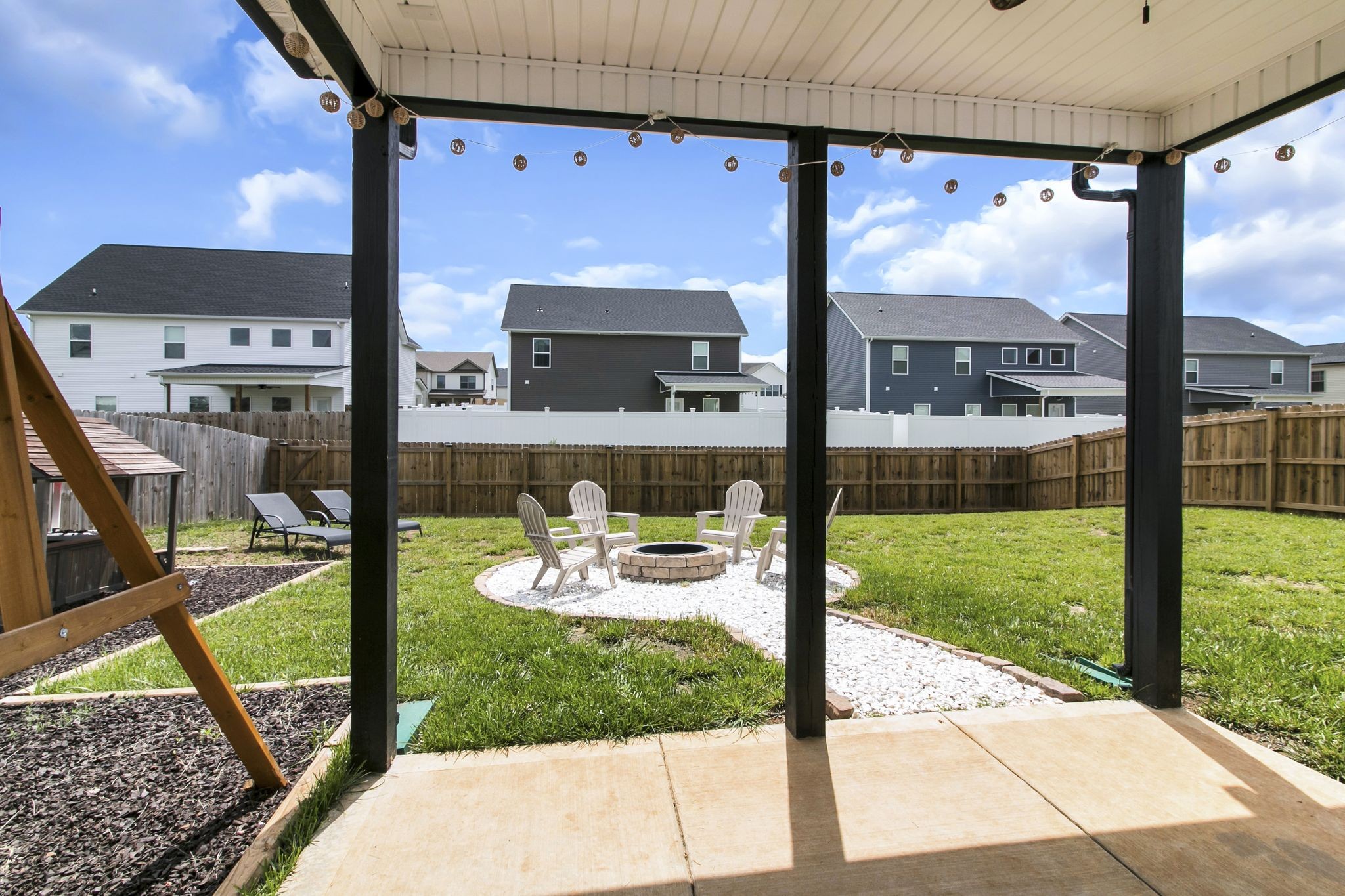 1637 Kestrel Dr
