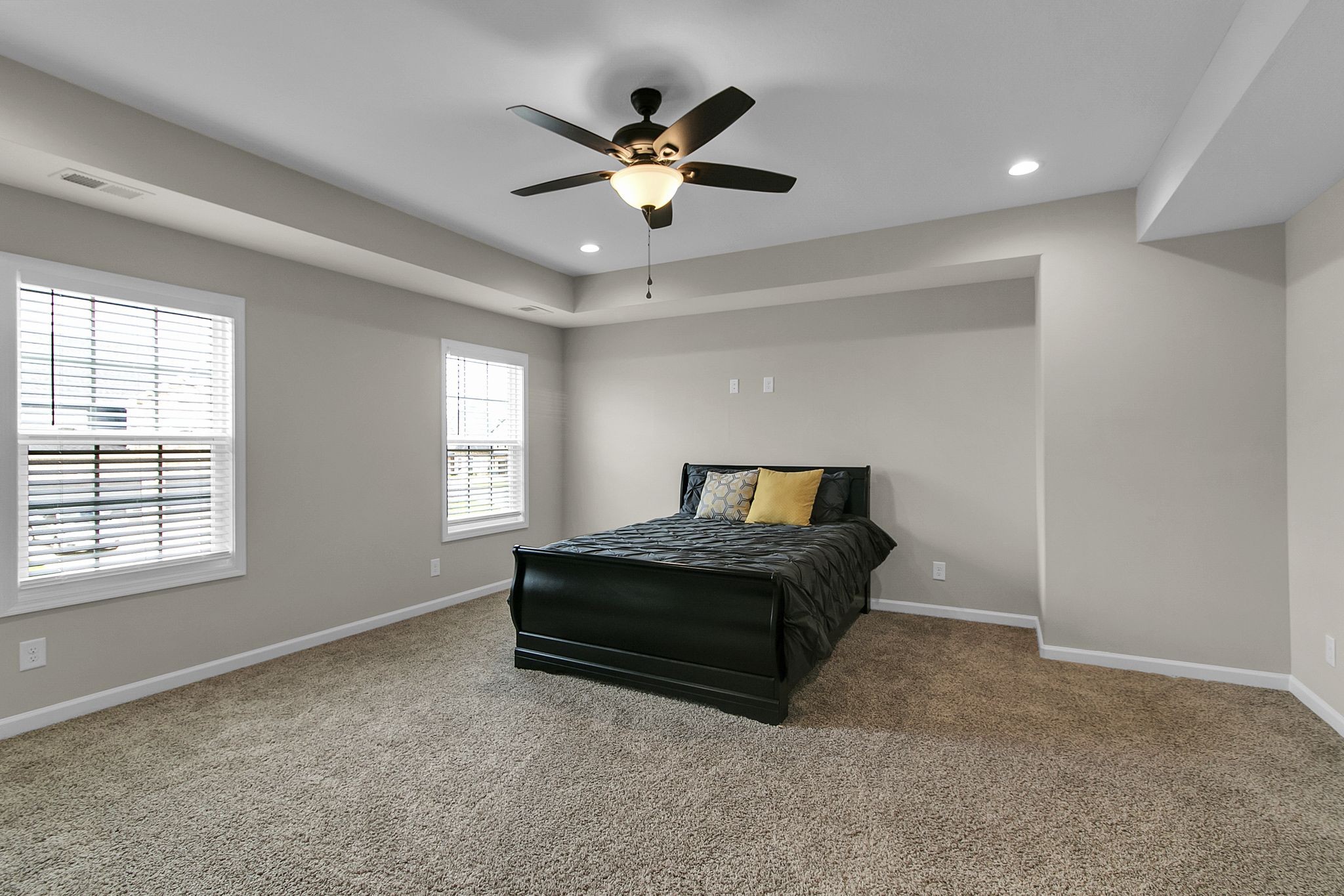 1637 Kestrel Dr