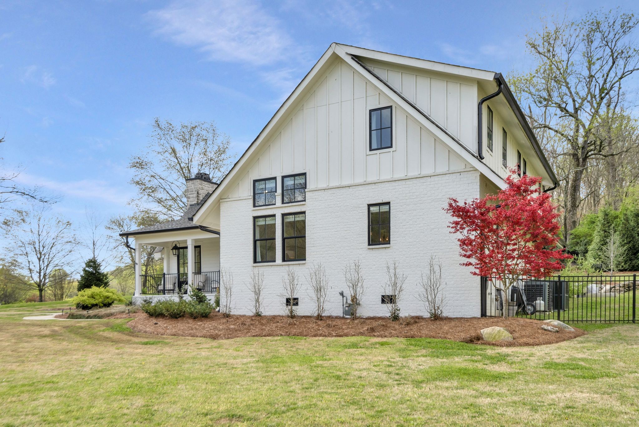 1017 Gracelawn Dr