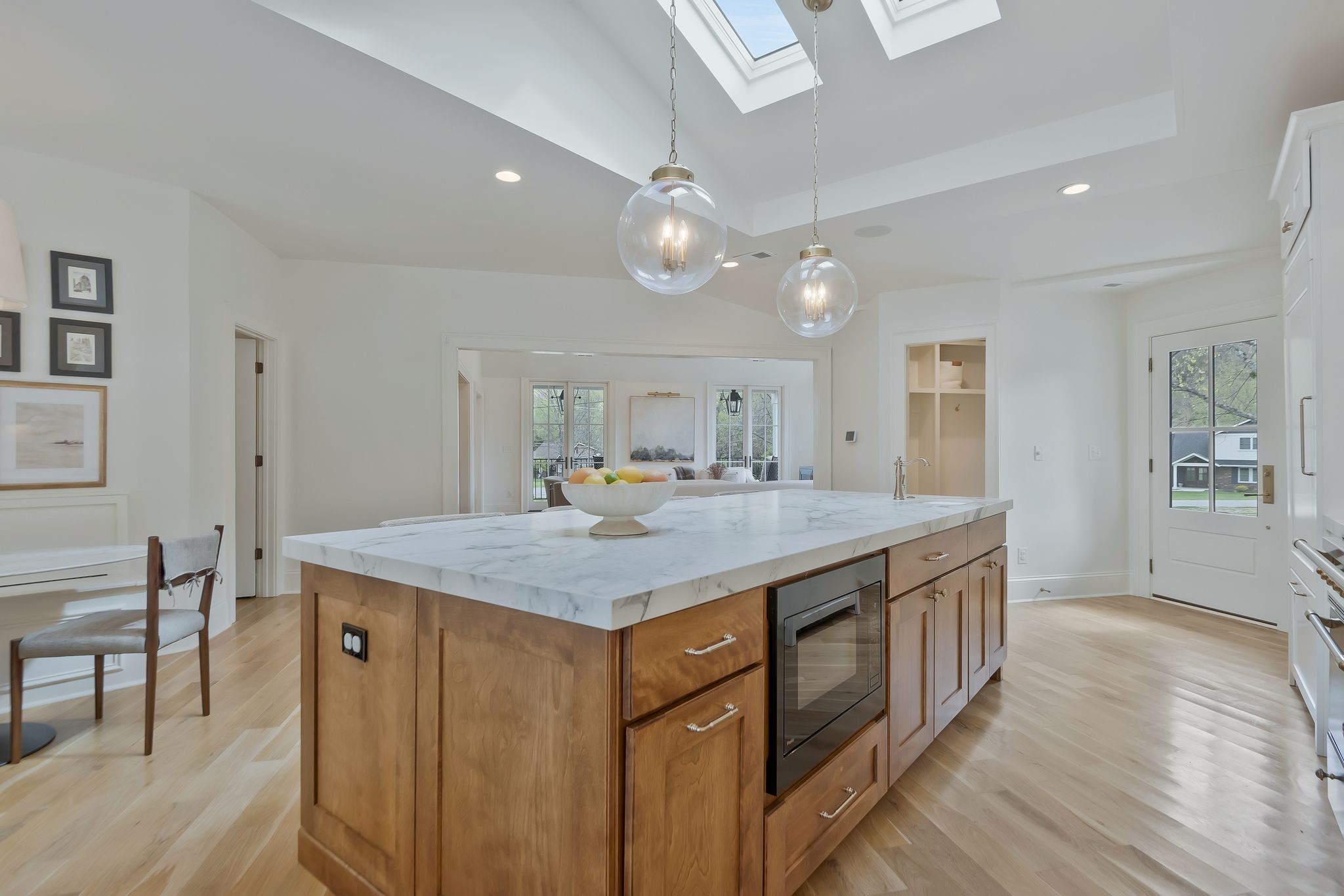 1017 Gracelawn Dr