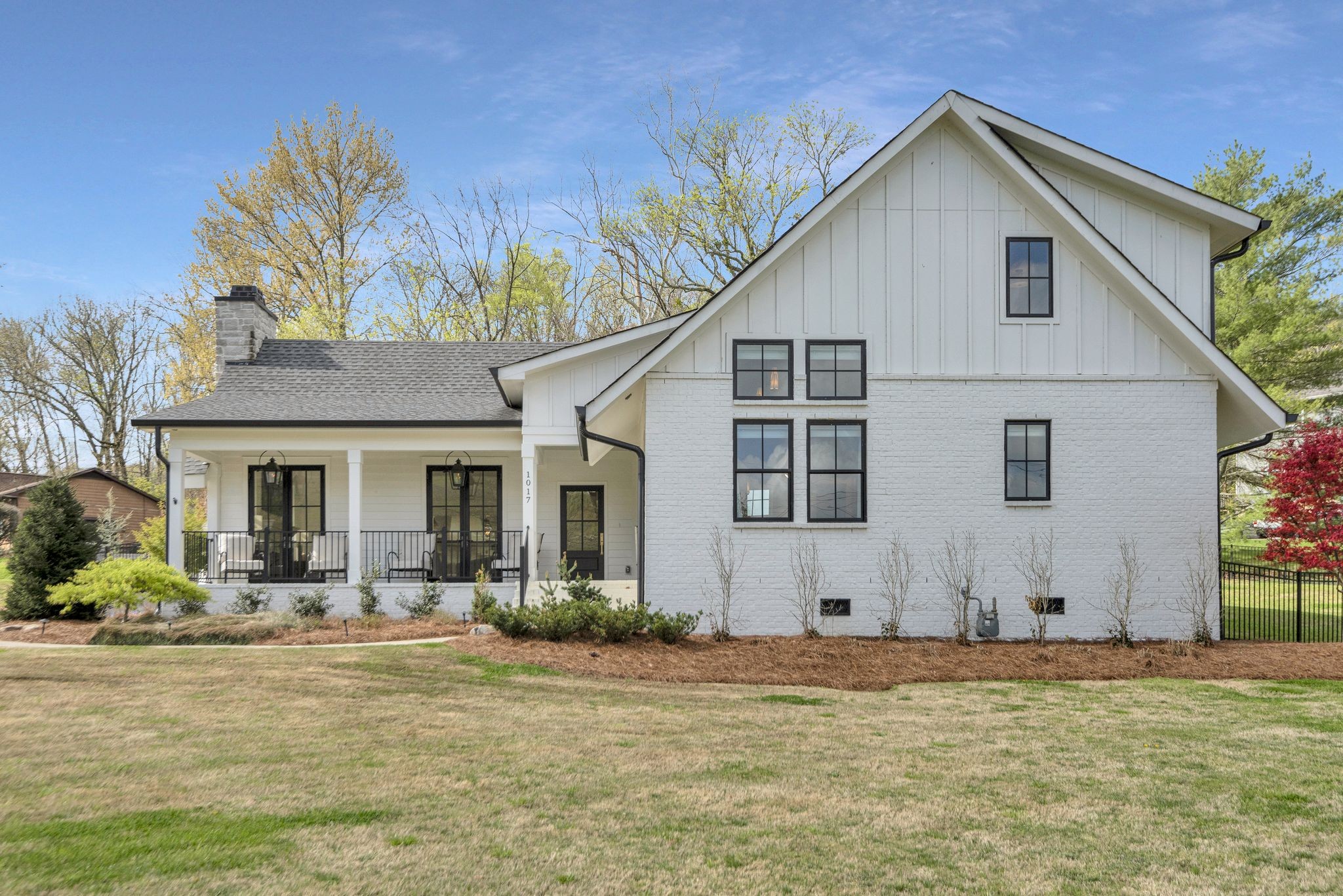 1017 Gracelawn Dr