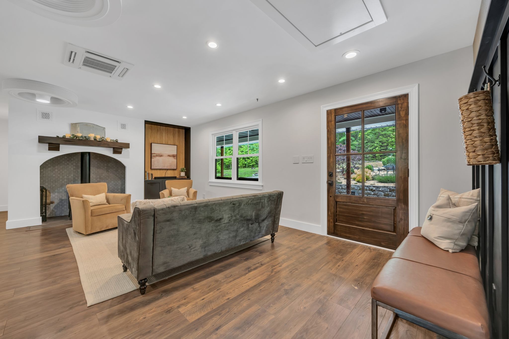 1314 Snyder Loop