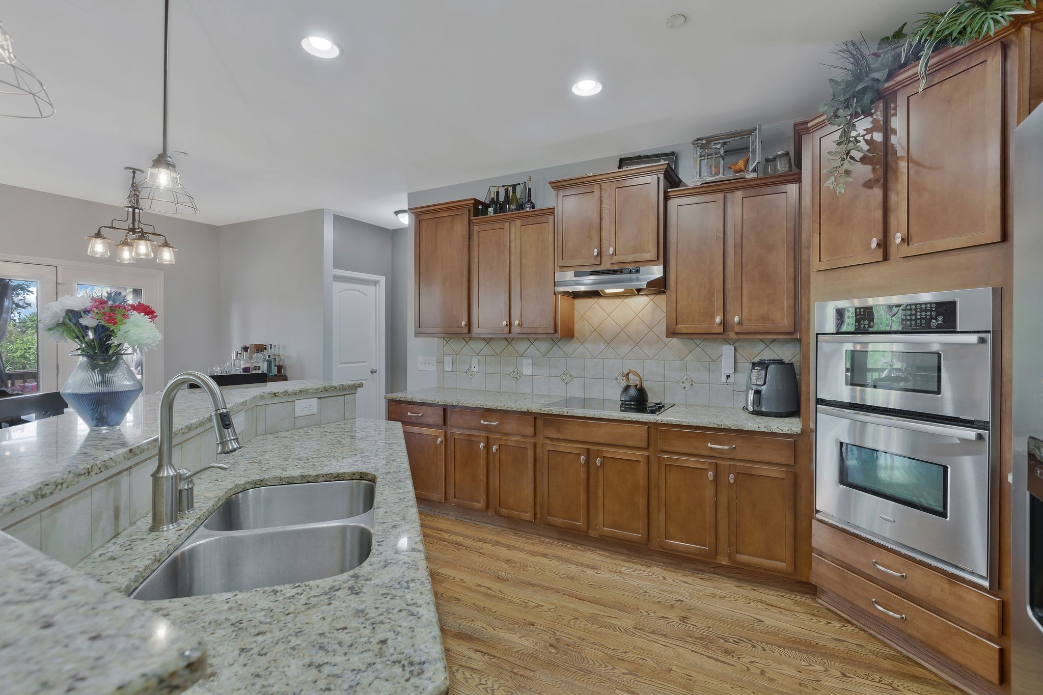 8653 Burkitt Place Dr