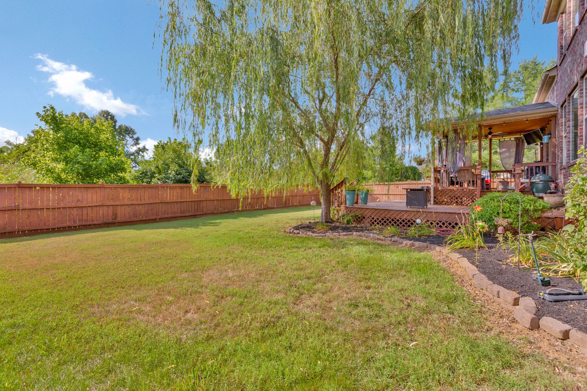 8653 Burkitt Place Dr