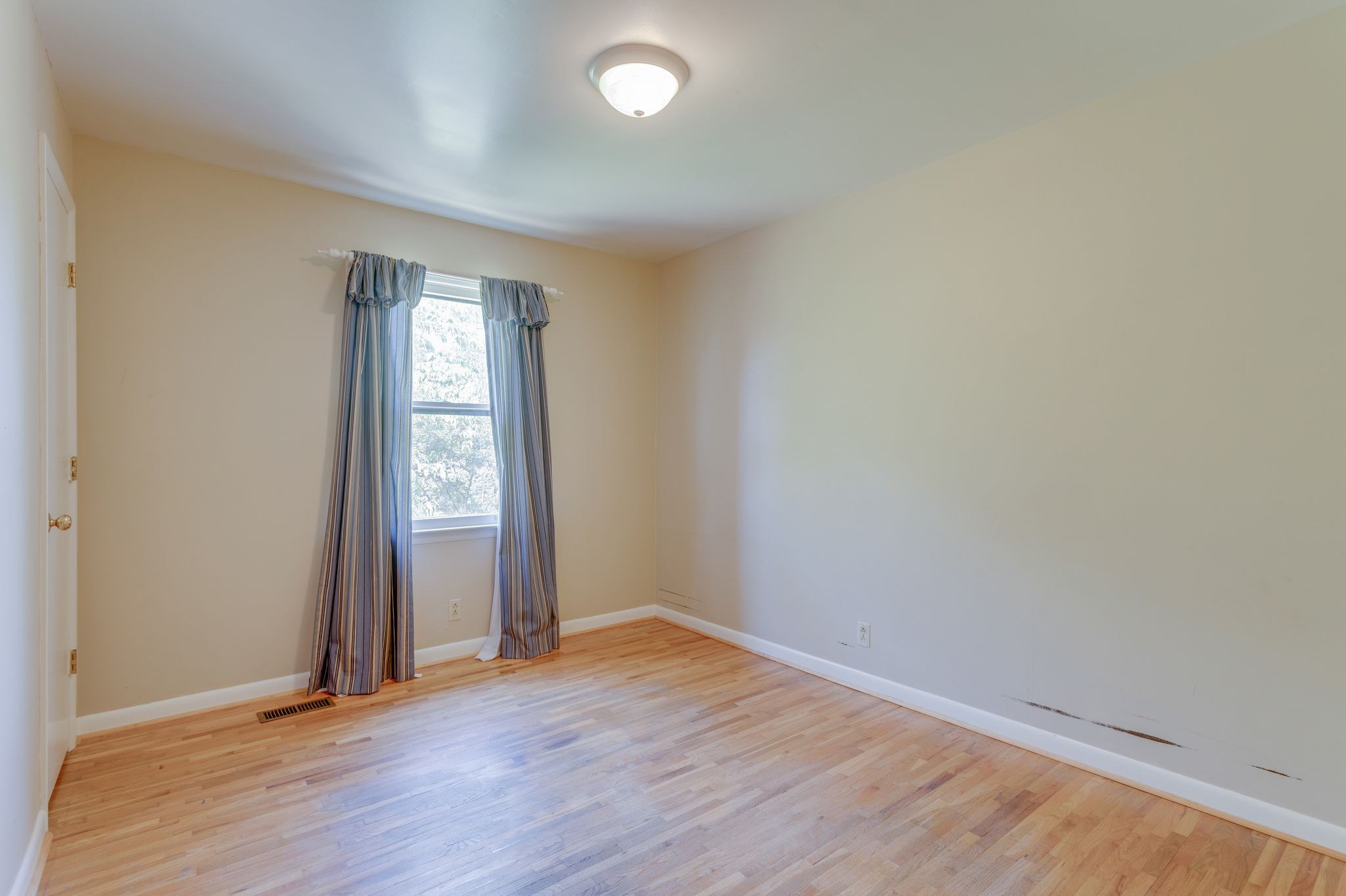 4962 Karen Ray Dr