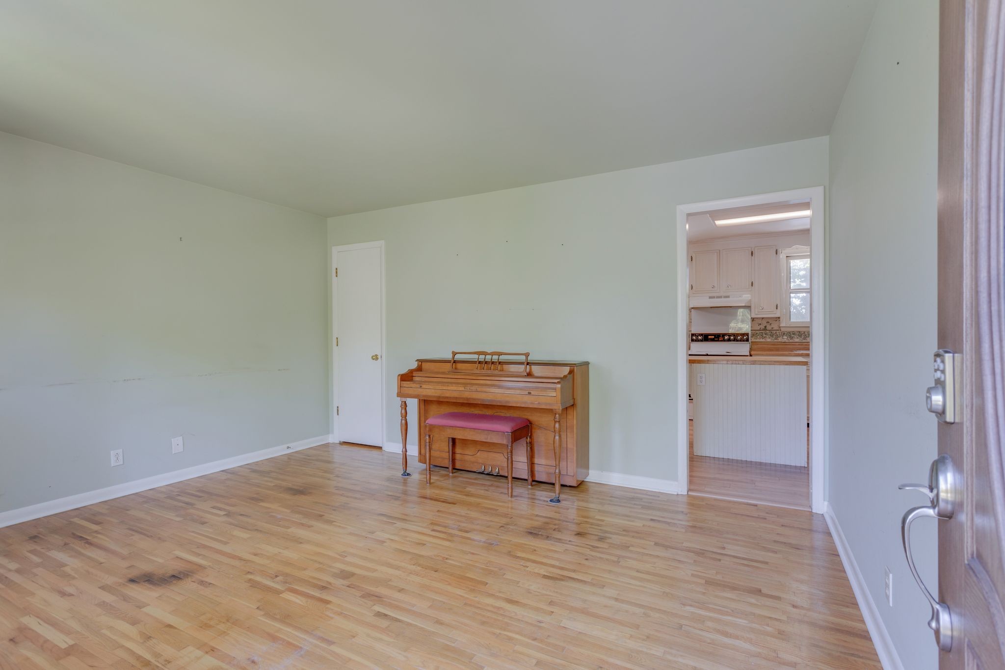 4962 Karen Ray Dr