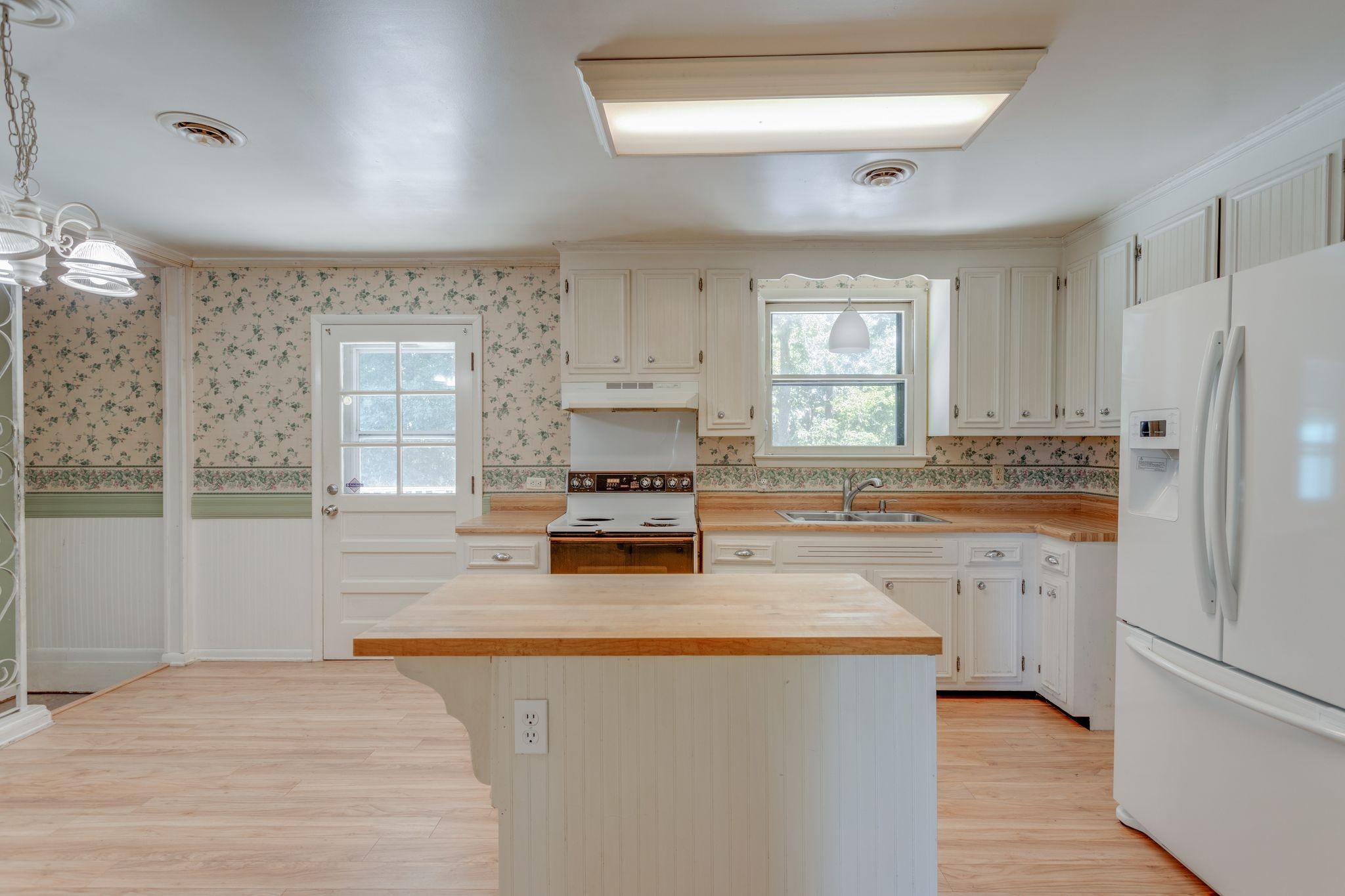 4962 Karen Ray Dr