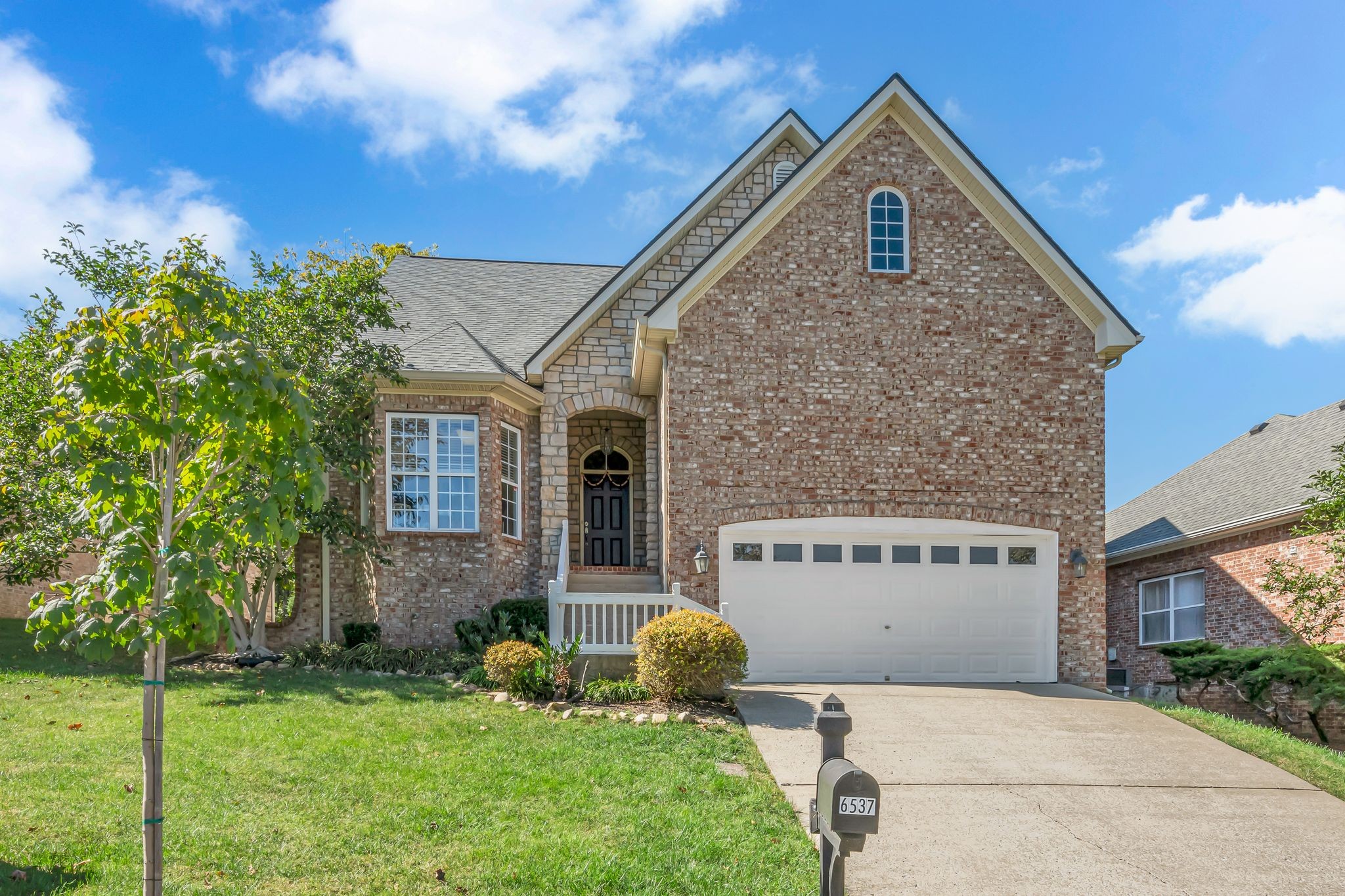 6537 Westfall Dr