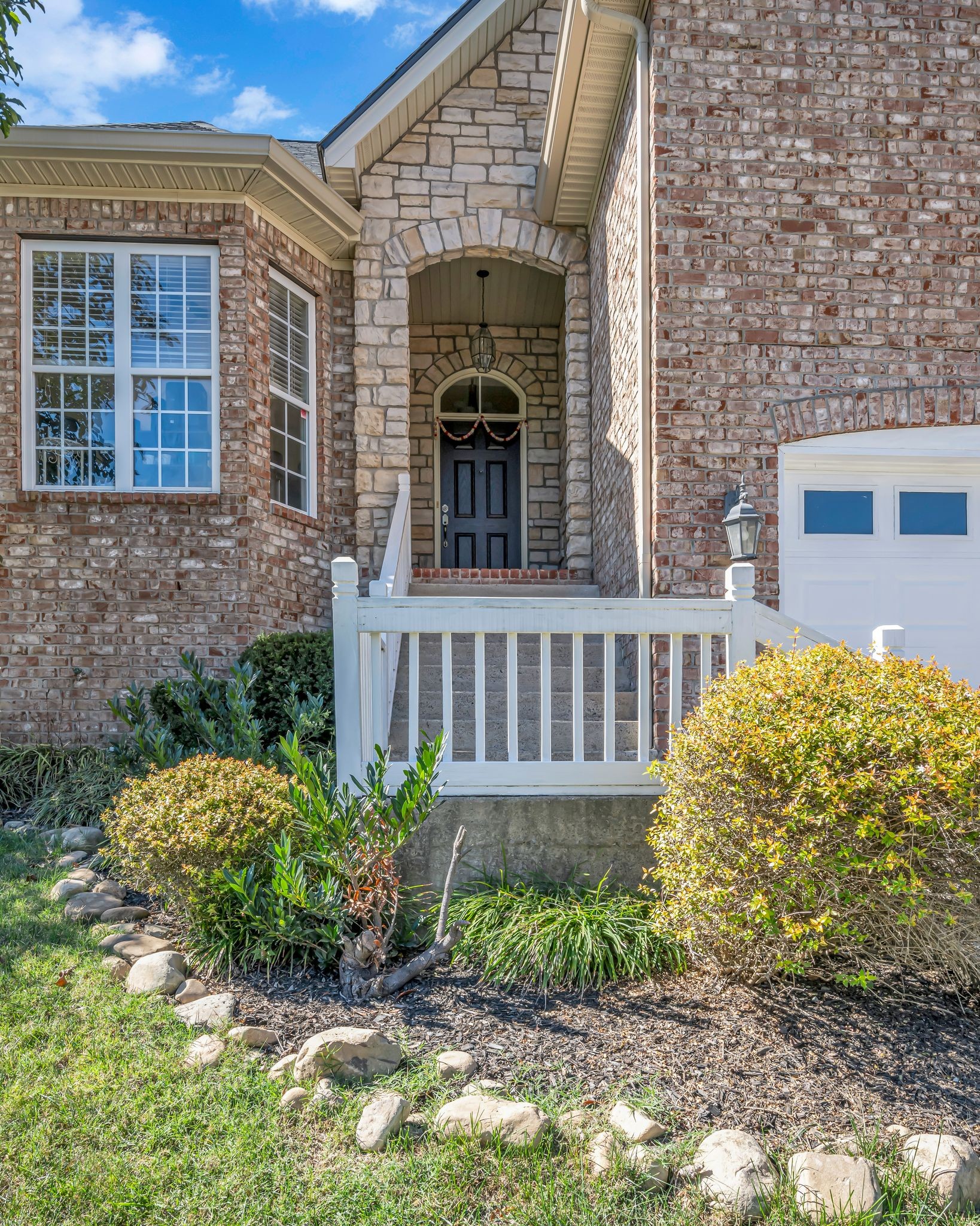 6537 Westfall Dr
