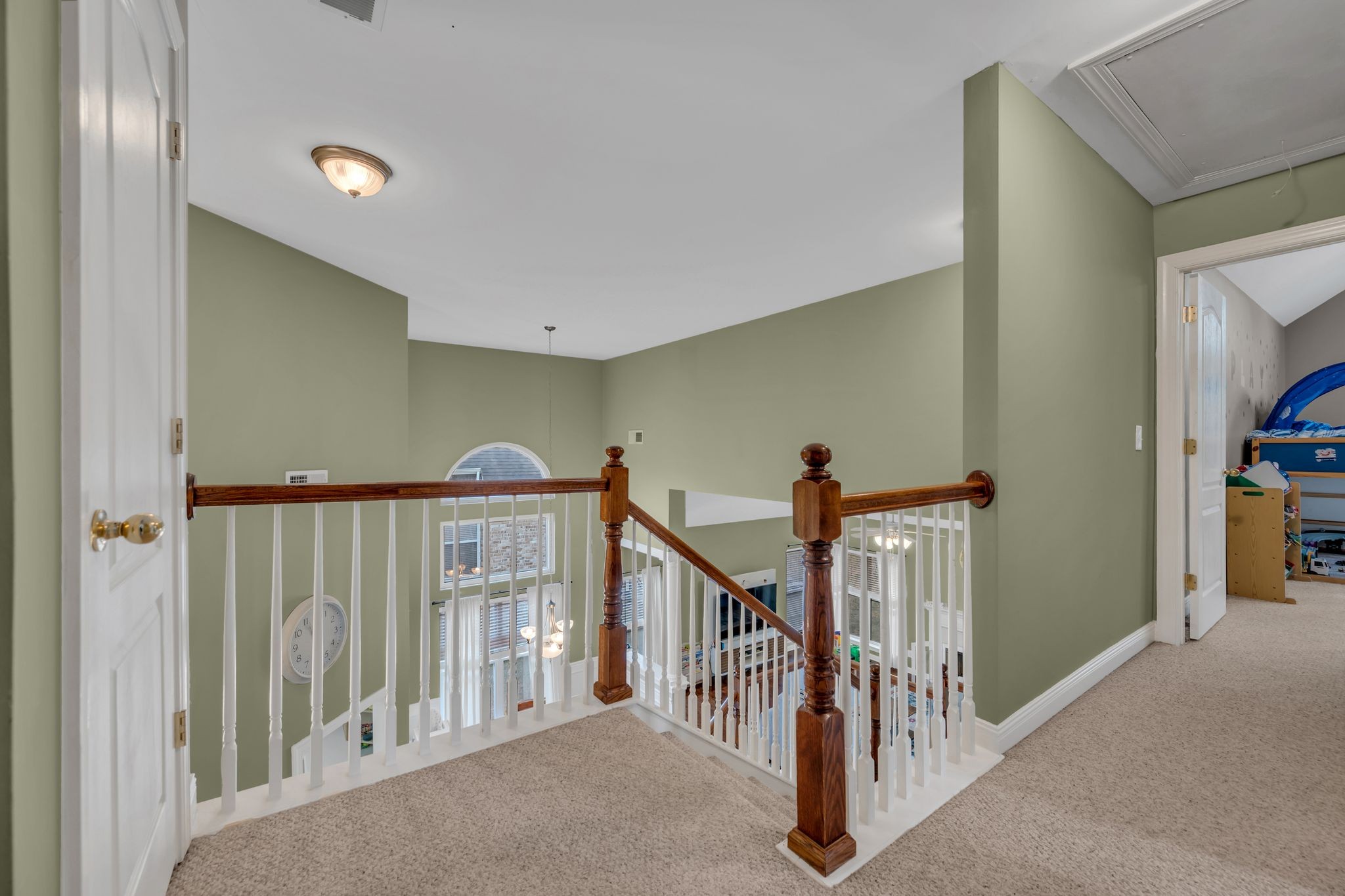 6537 Westfall Dr