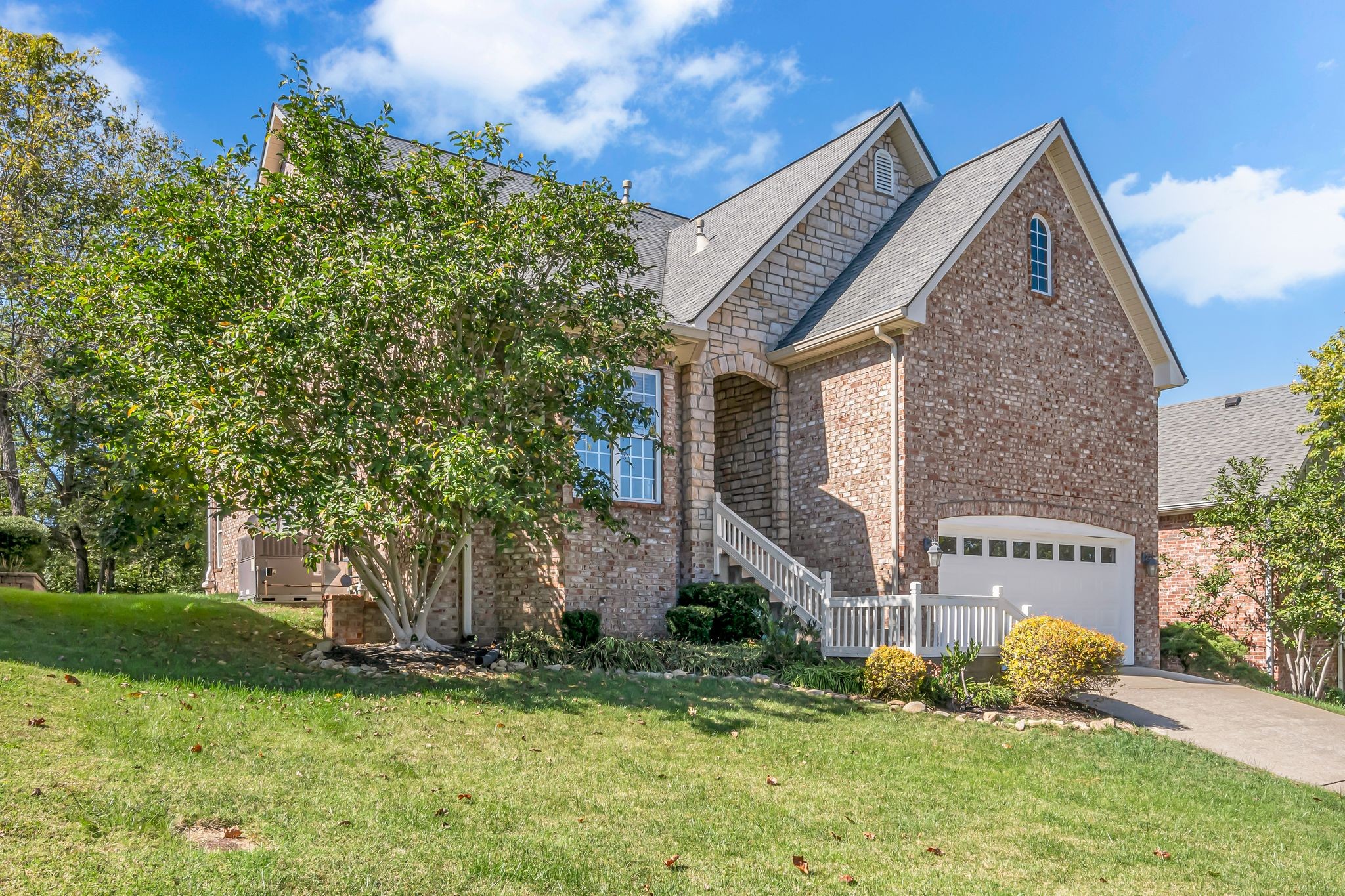 6537 Westfall Dr