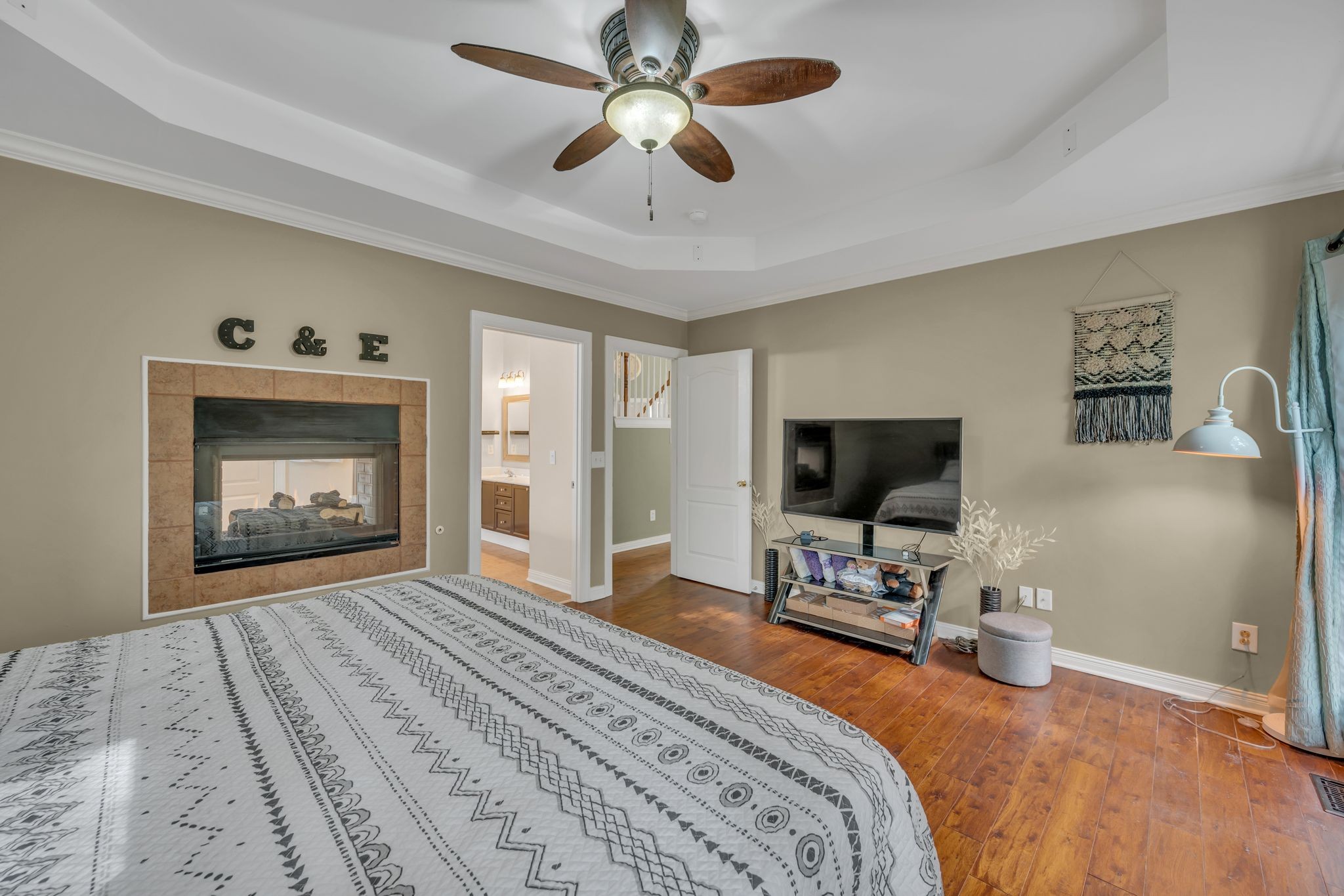 6537 Westfall Dr