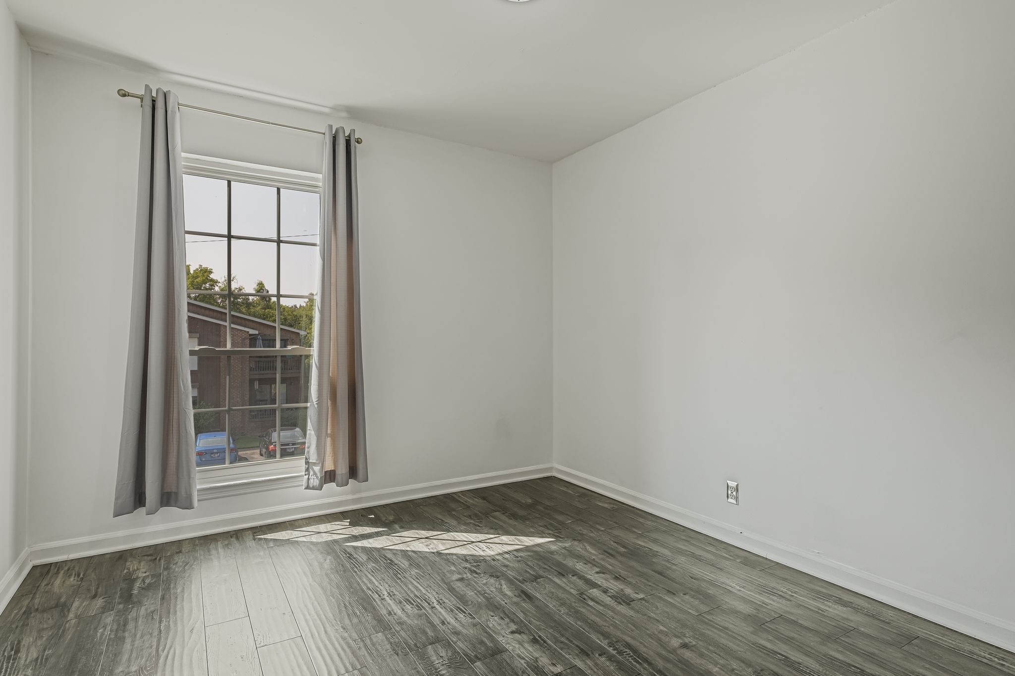 124 Brooke Castle Dr