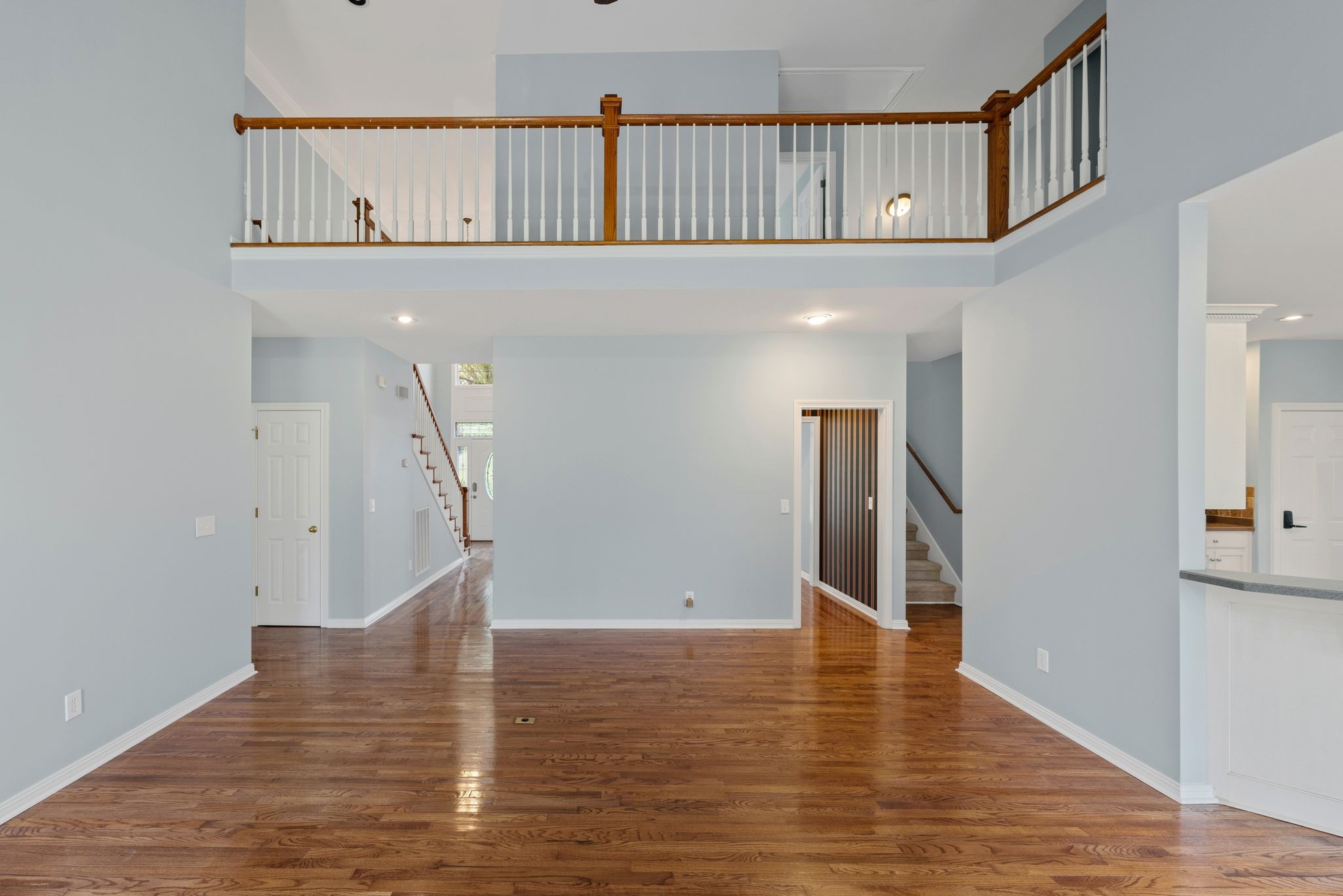 121 N Maple Ridge Ln