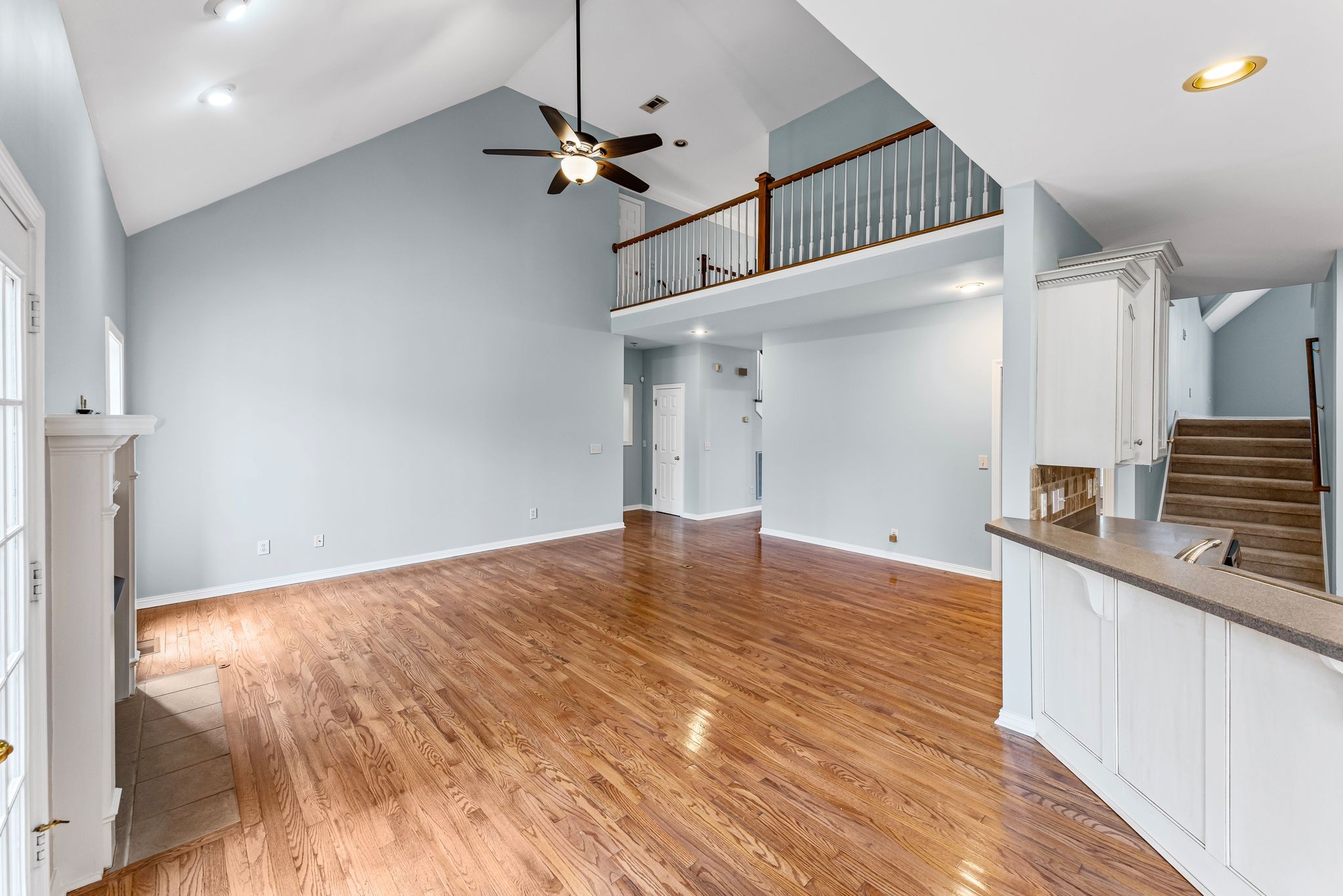 121 N Maple Ridge Ln