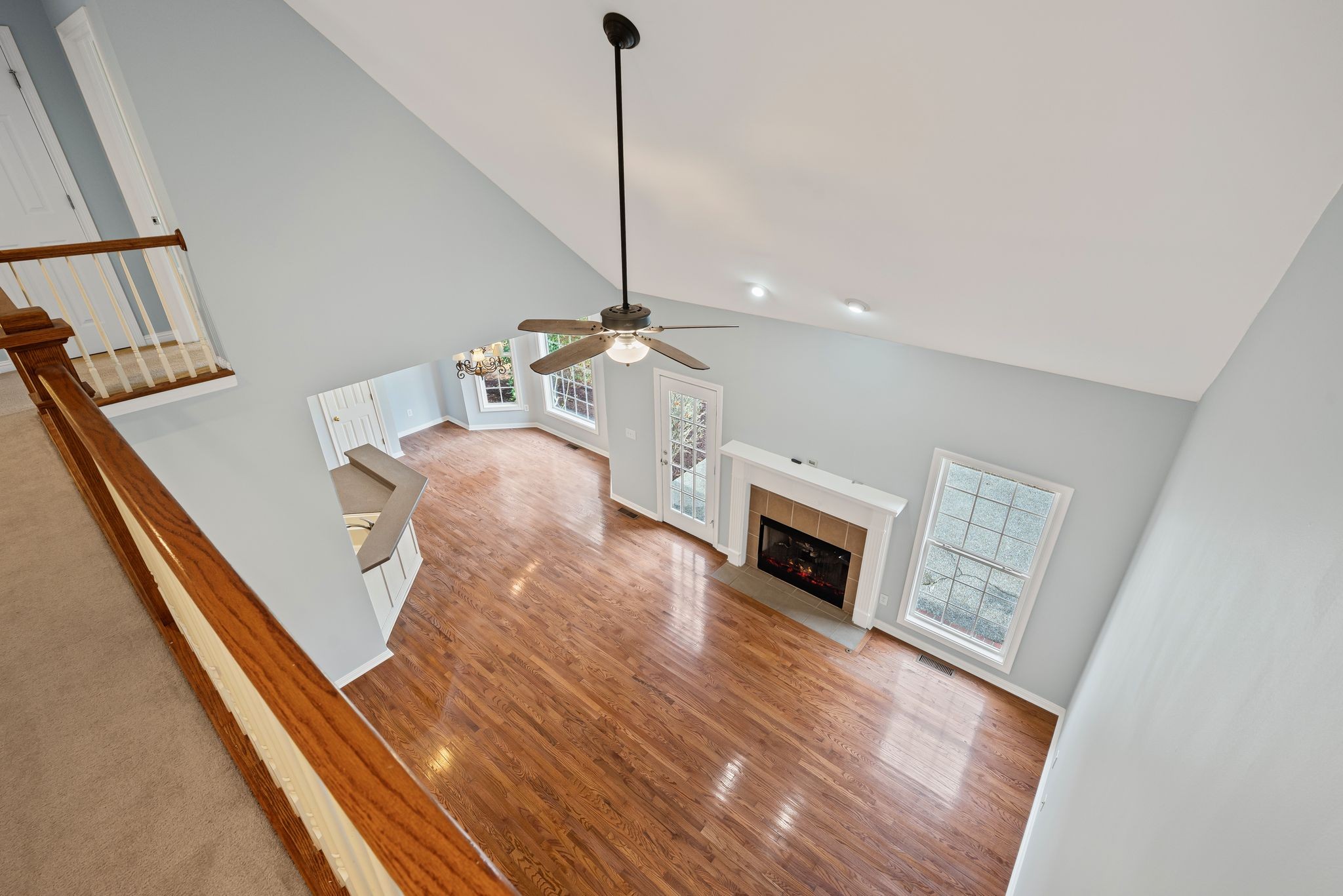 121 N Maple Ridge Ln