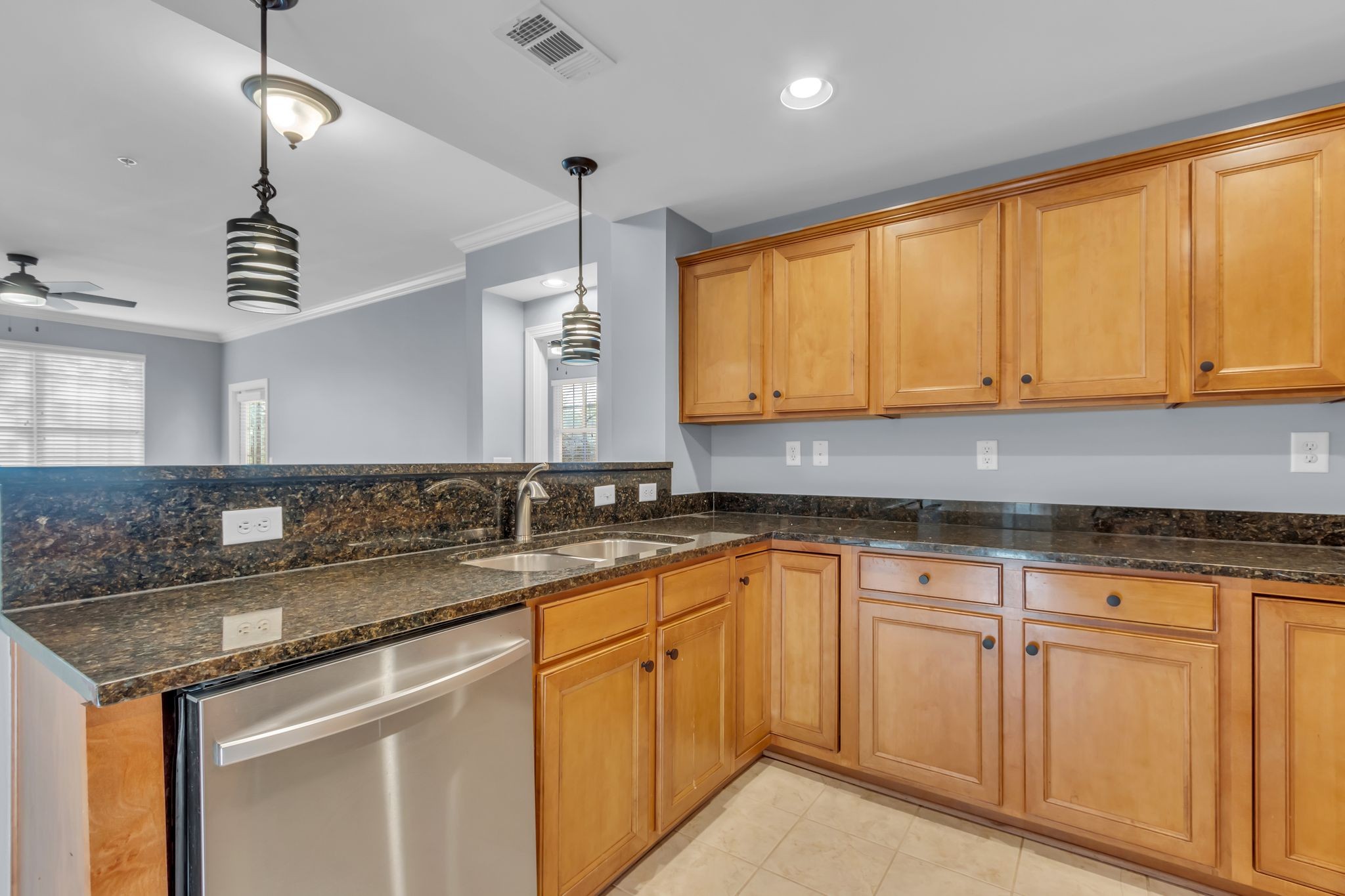 3201 Aspen Grove Dr Unit: I2