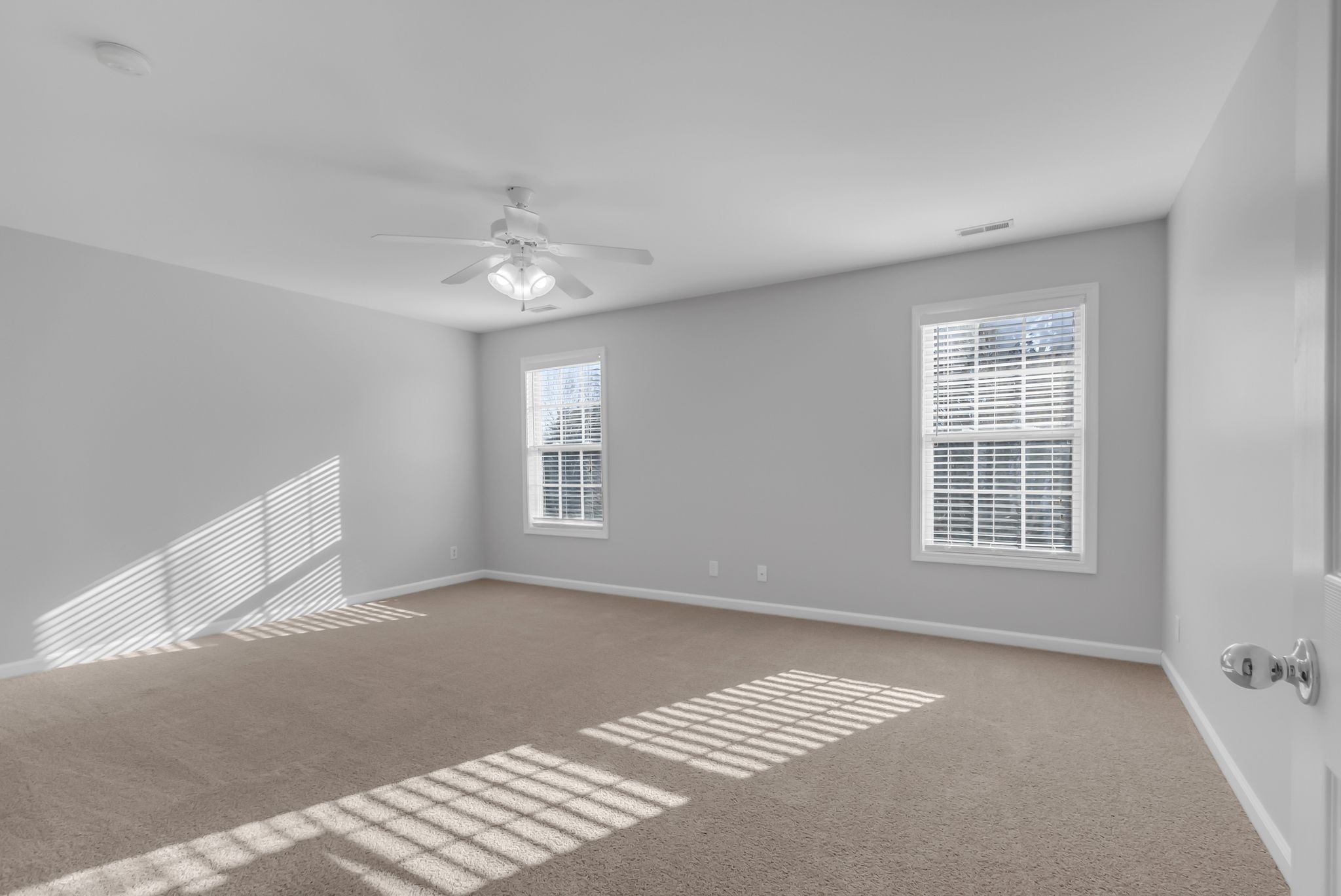 2107 Burgess Ln