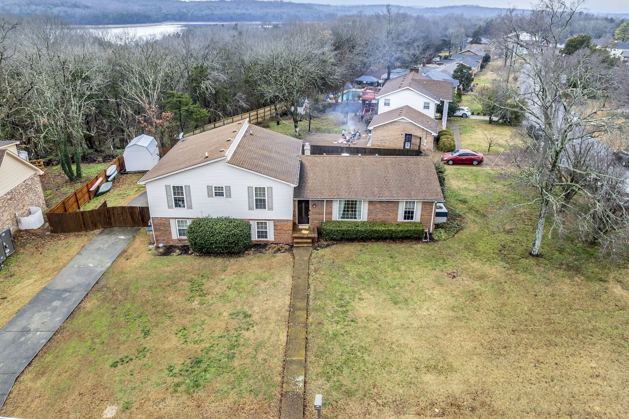 284 Clearlake Dr, W