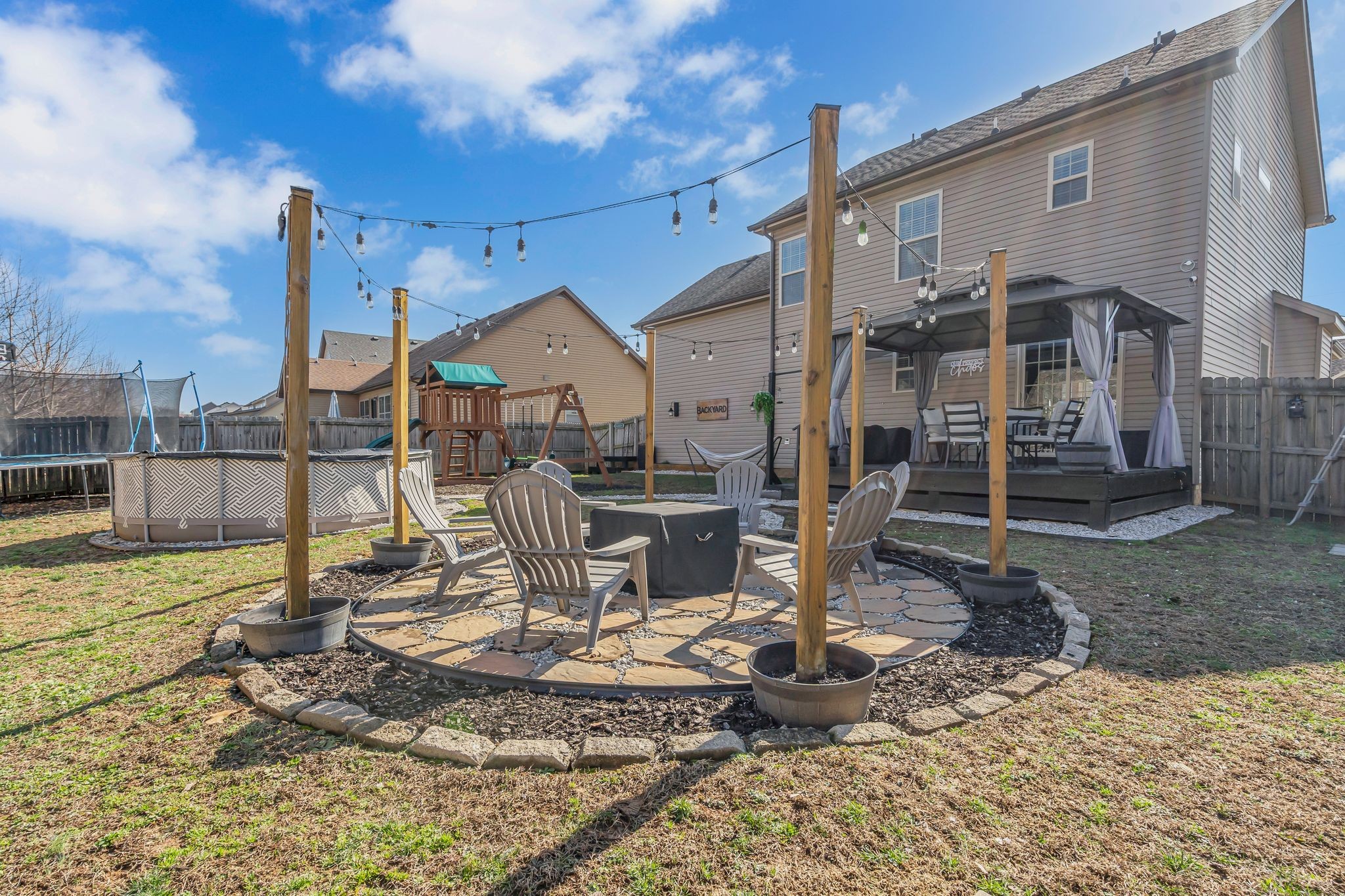 1025 Sunrise Dr